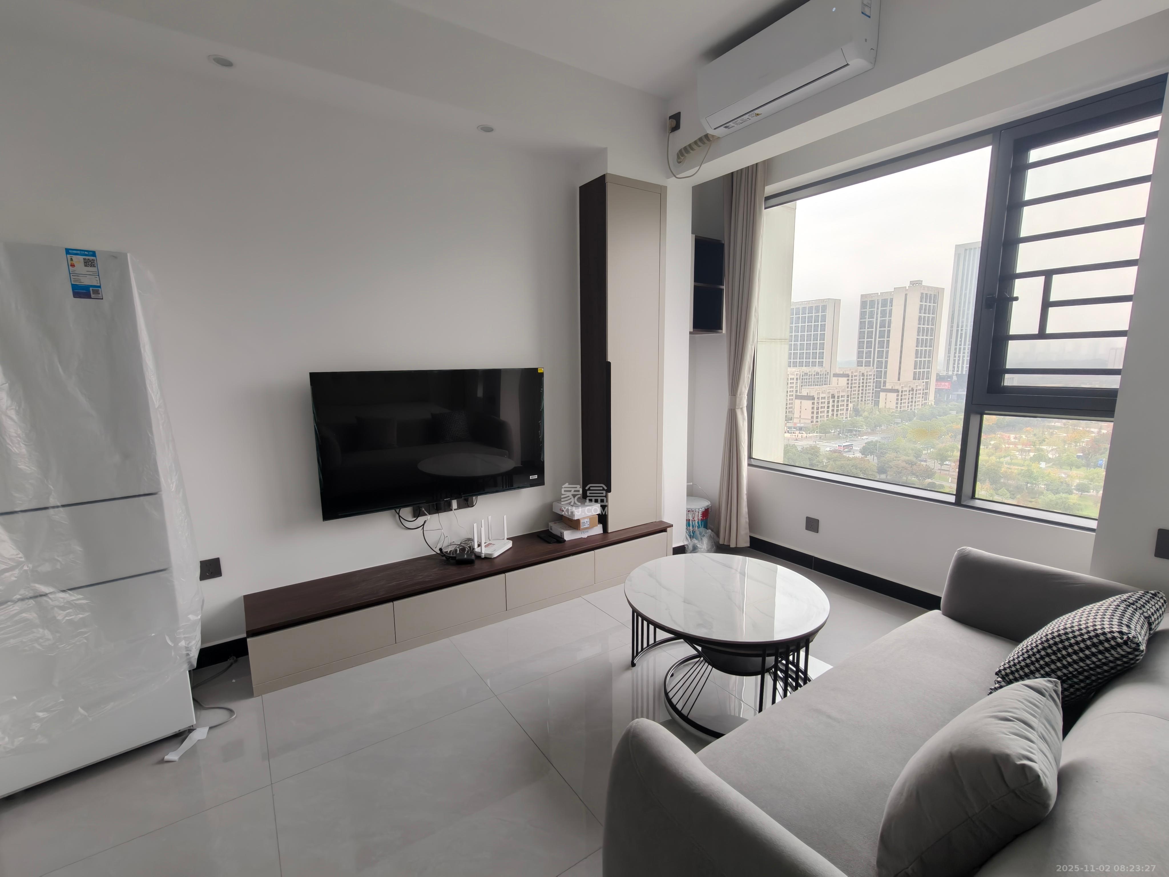 新城悦隽公园  1室1厅1卫    1600.0元/月 新城悦隽公园  1室1厅1卫    1600.0元/月室内图