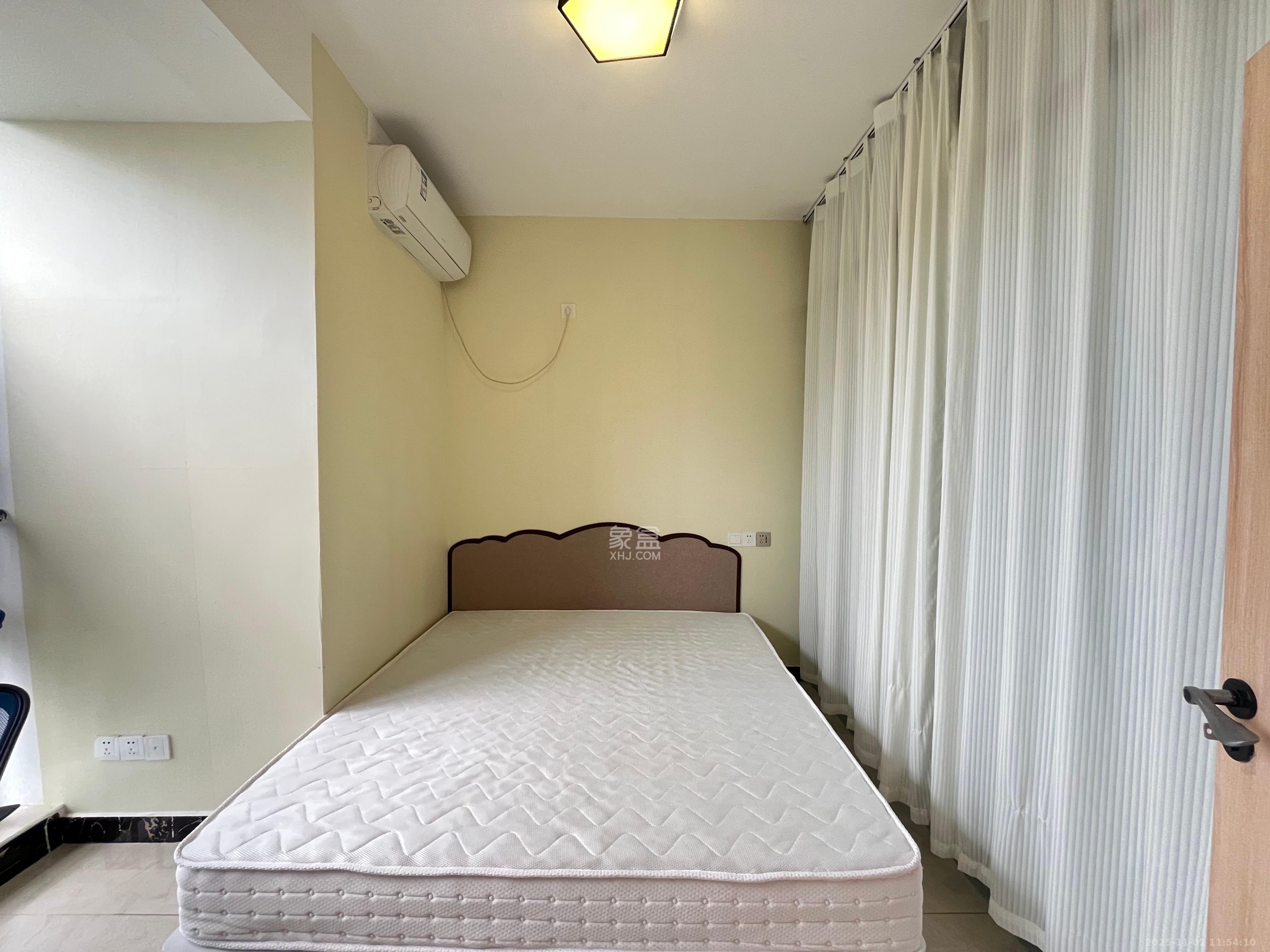 阳光100三期  2室2厅1卫    1900.0元/月 阳光100三期  2室2厅1卫    1900.0元/月室内图