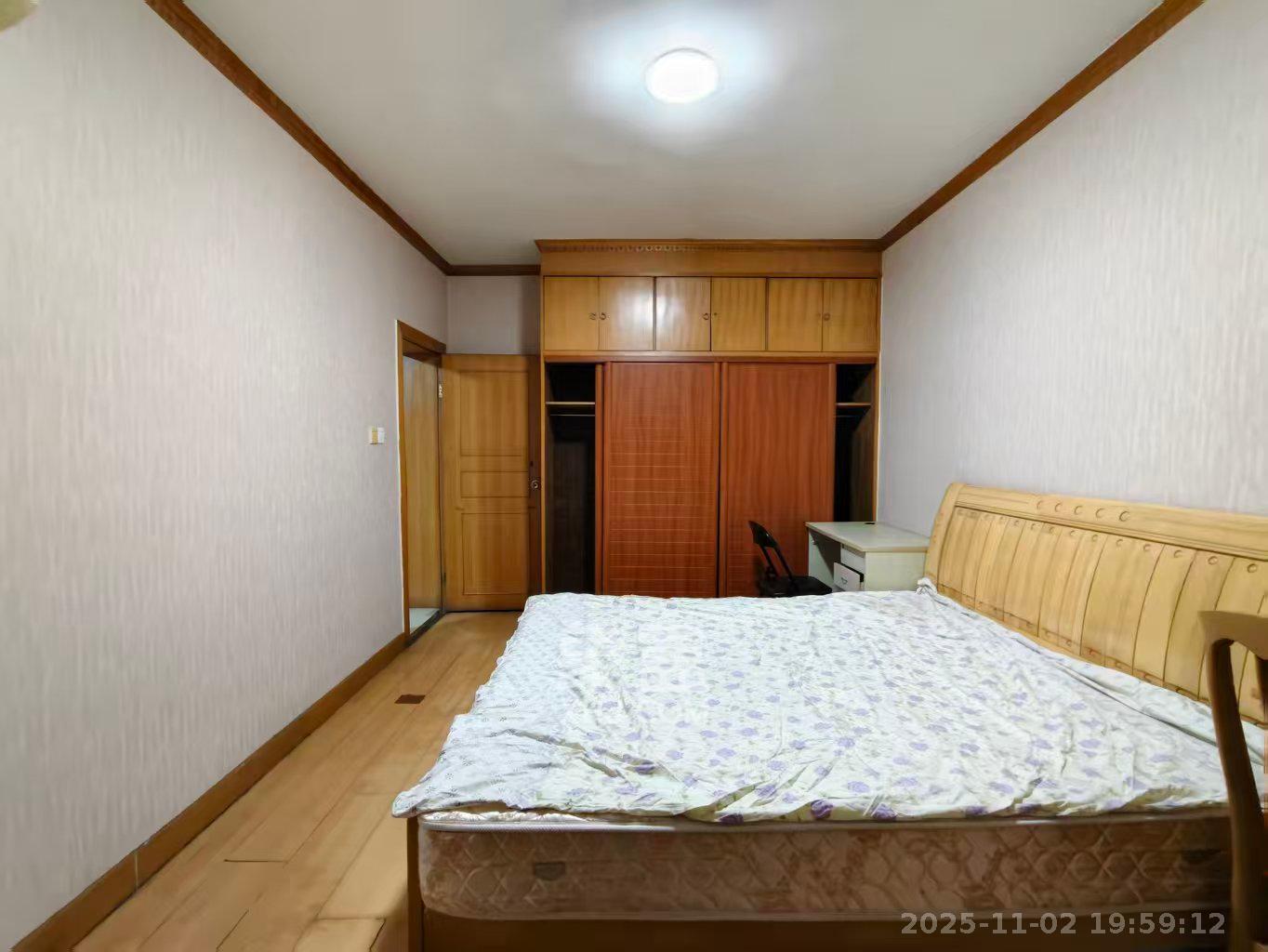 鸿基花园  2室2厅1卫    1500.0元/月 鸿基花园  2室2厅1卫    1500.0元/月室内图