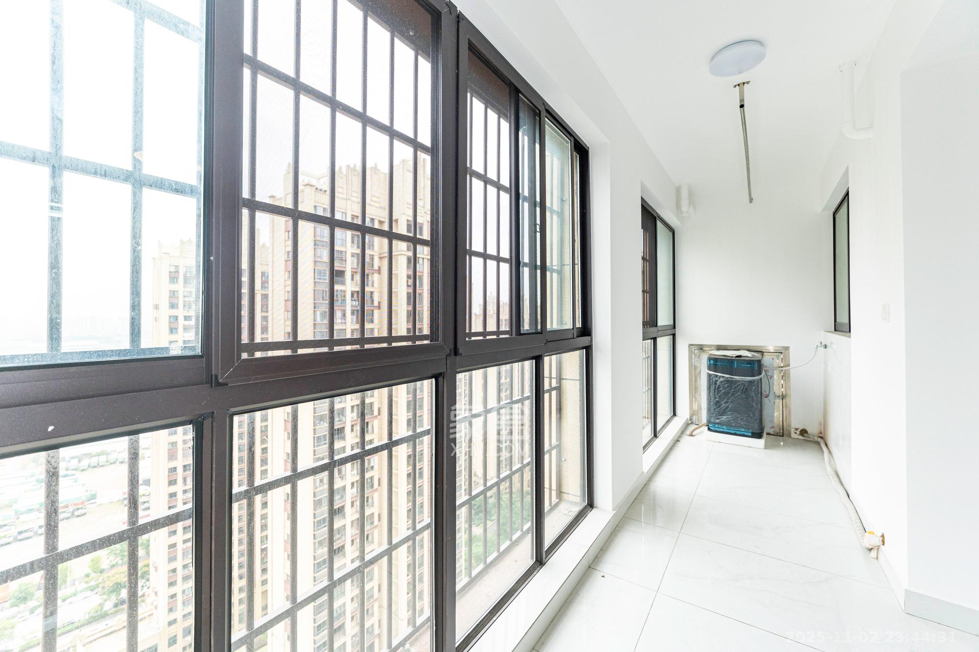 东方美地 3室2厅1卫 66.8万 东方美地 3室2厅1卫 66.8万阳台