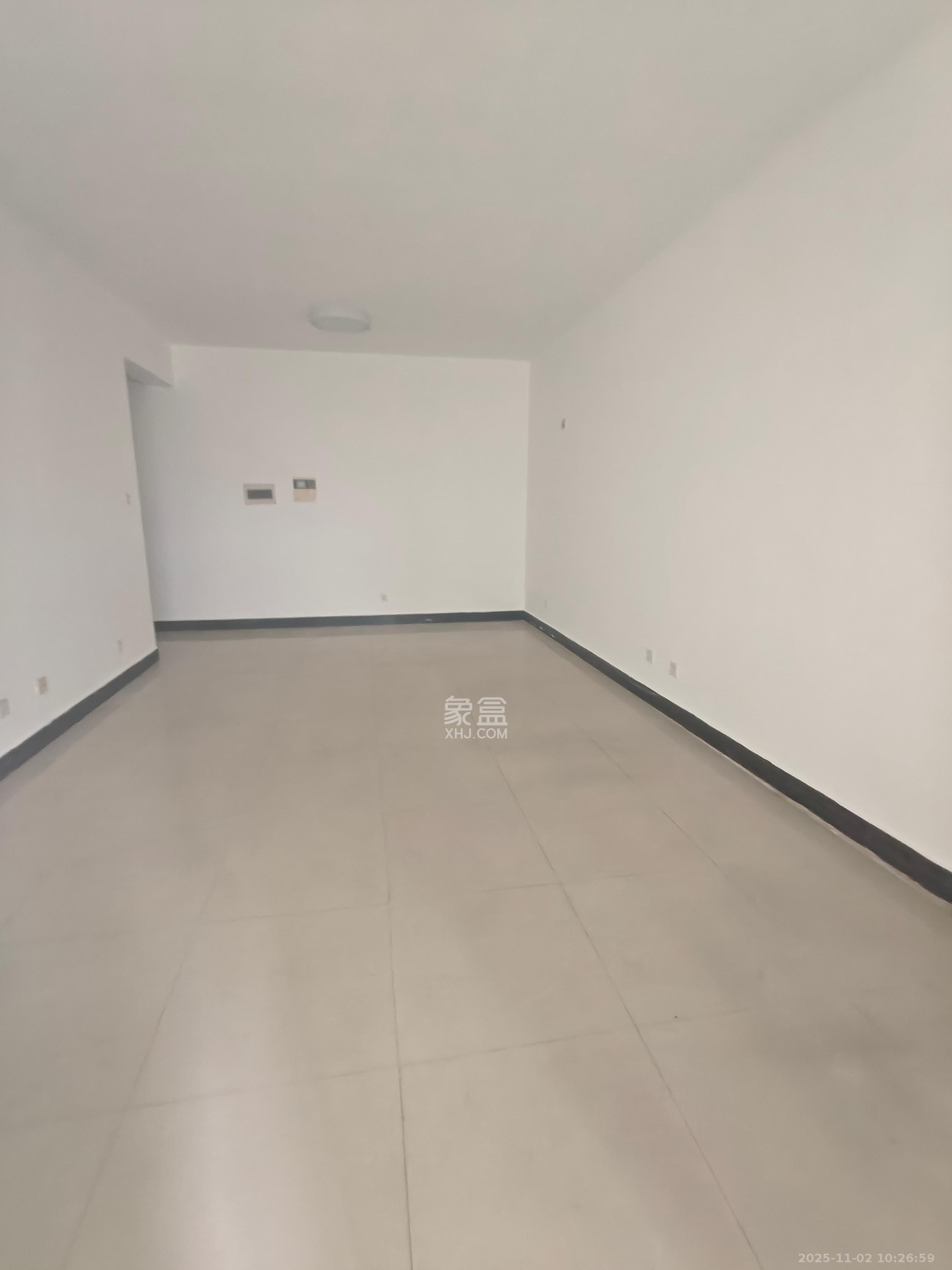 华瑞电子商厦（湖南科佳摄影城）  1室1厅1卫    1500.0元/月室内图