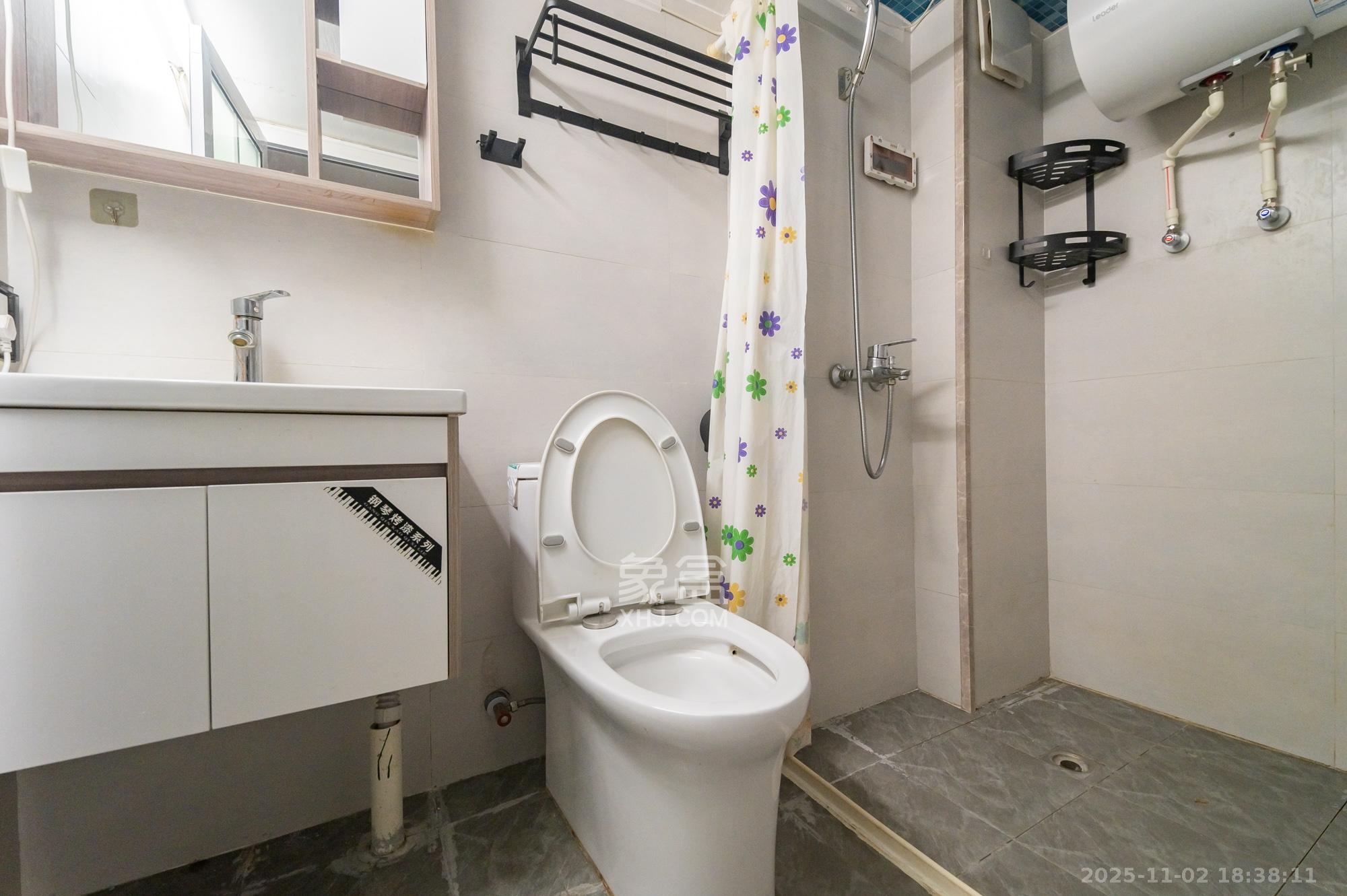 海伦春天  2室1厅1卫    27.8万卫生间