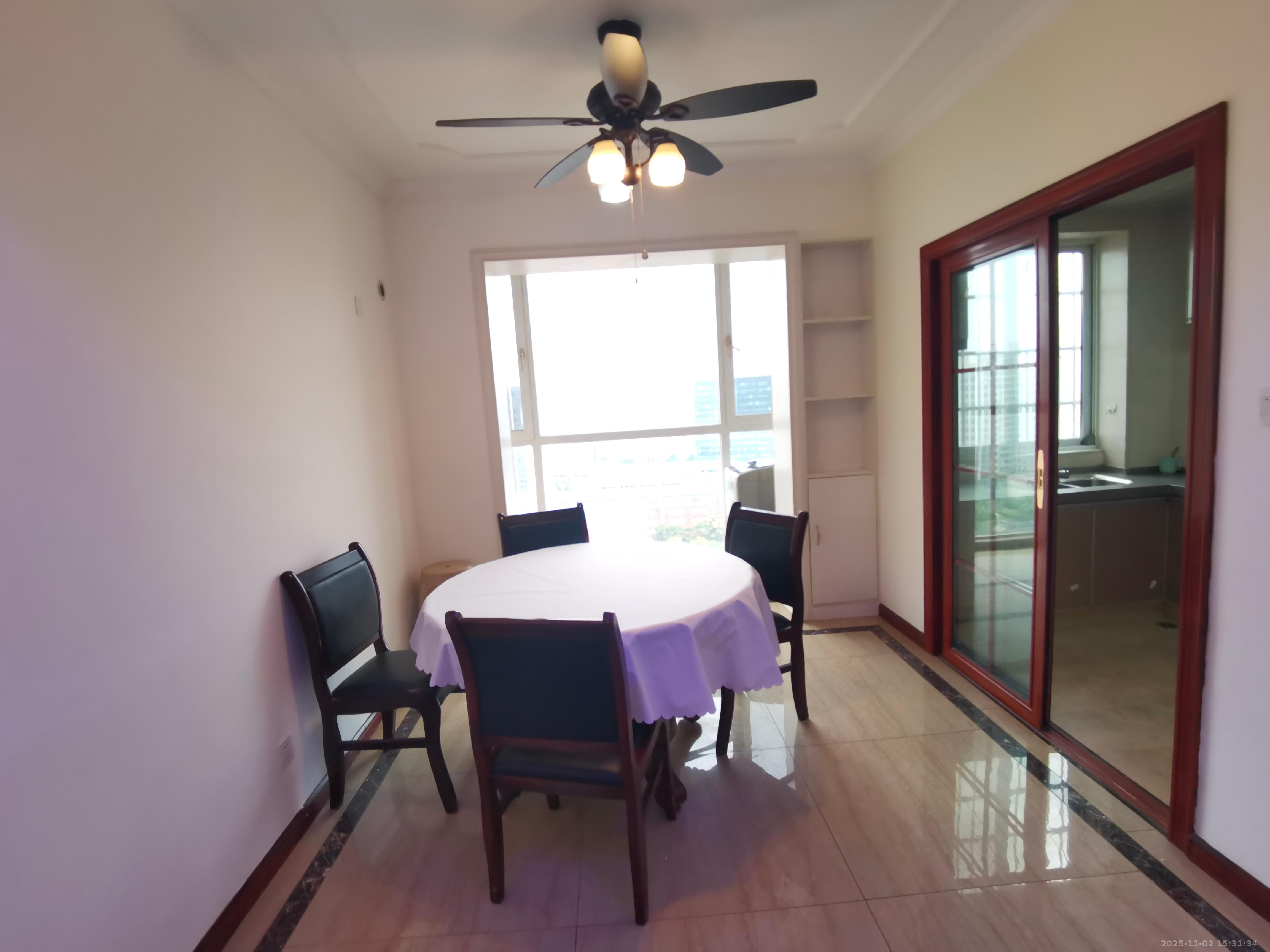 洋湖和园（福联嘉苑）  3室2厅2卫    2600.0元/月室内图