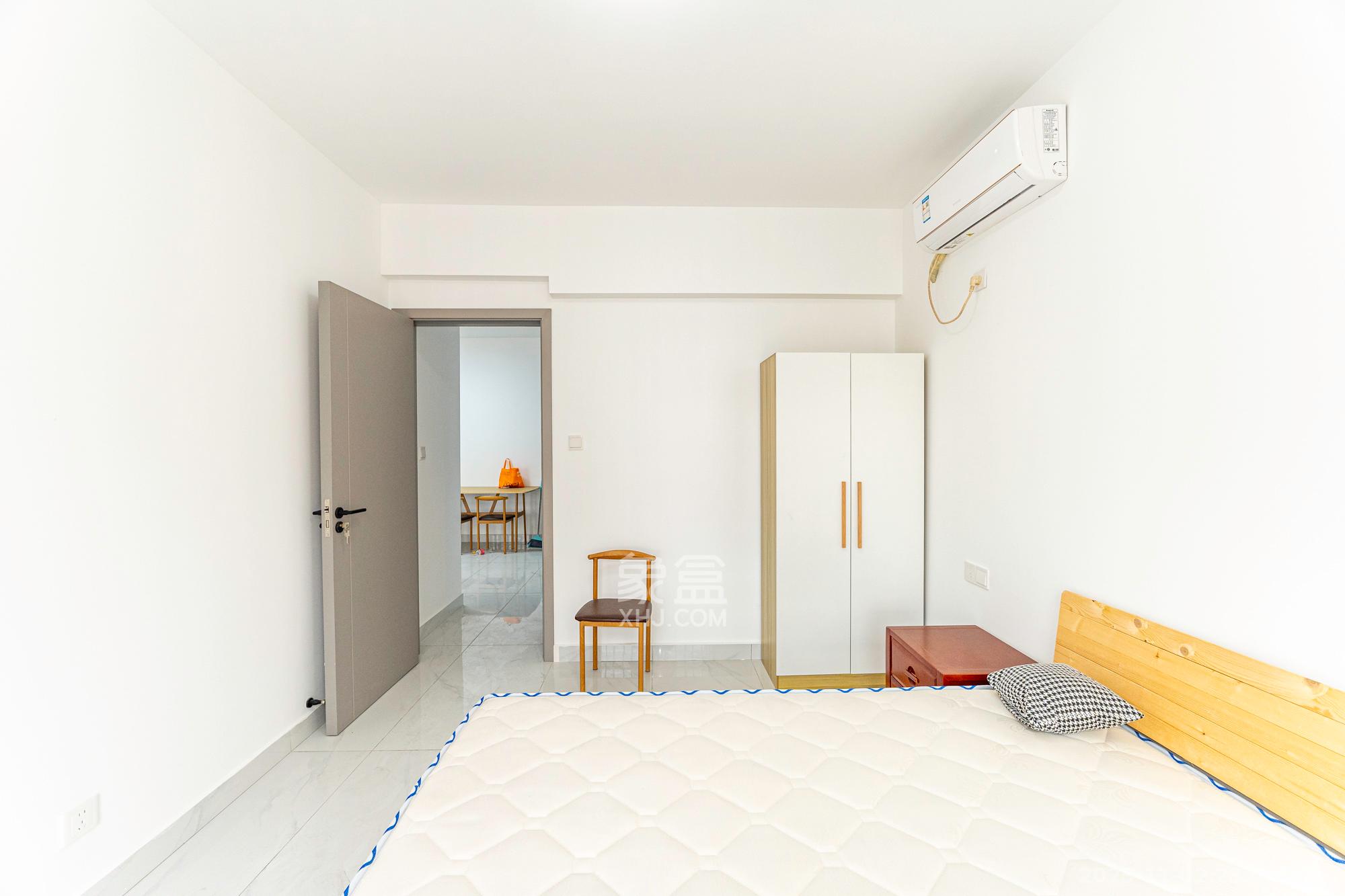 东方美地 3室2厅1卫 66.8万 东方美地 3室2厅1卫 66.8万卧室