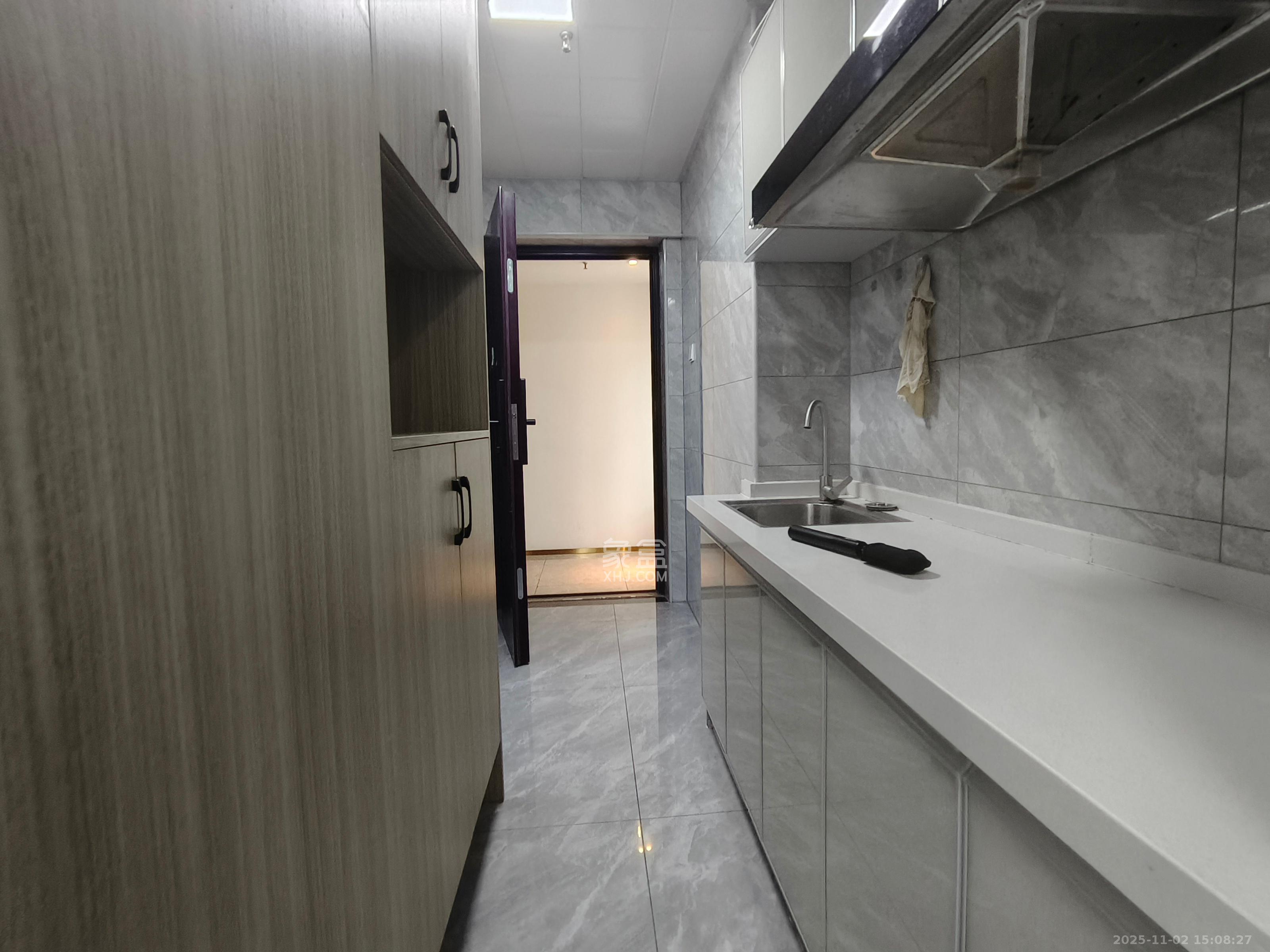 保利麓谷林语I区  1室0厅0卫    1400.0元/月室内图