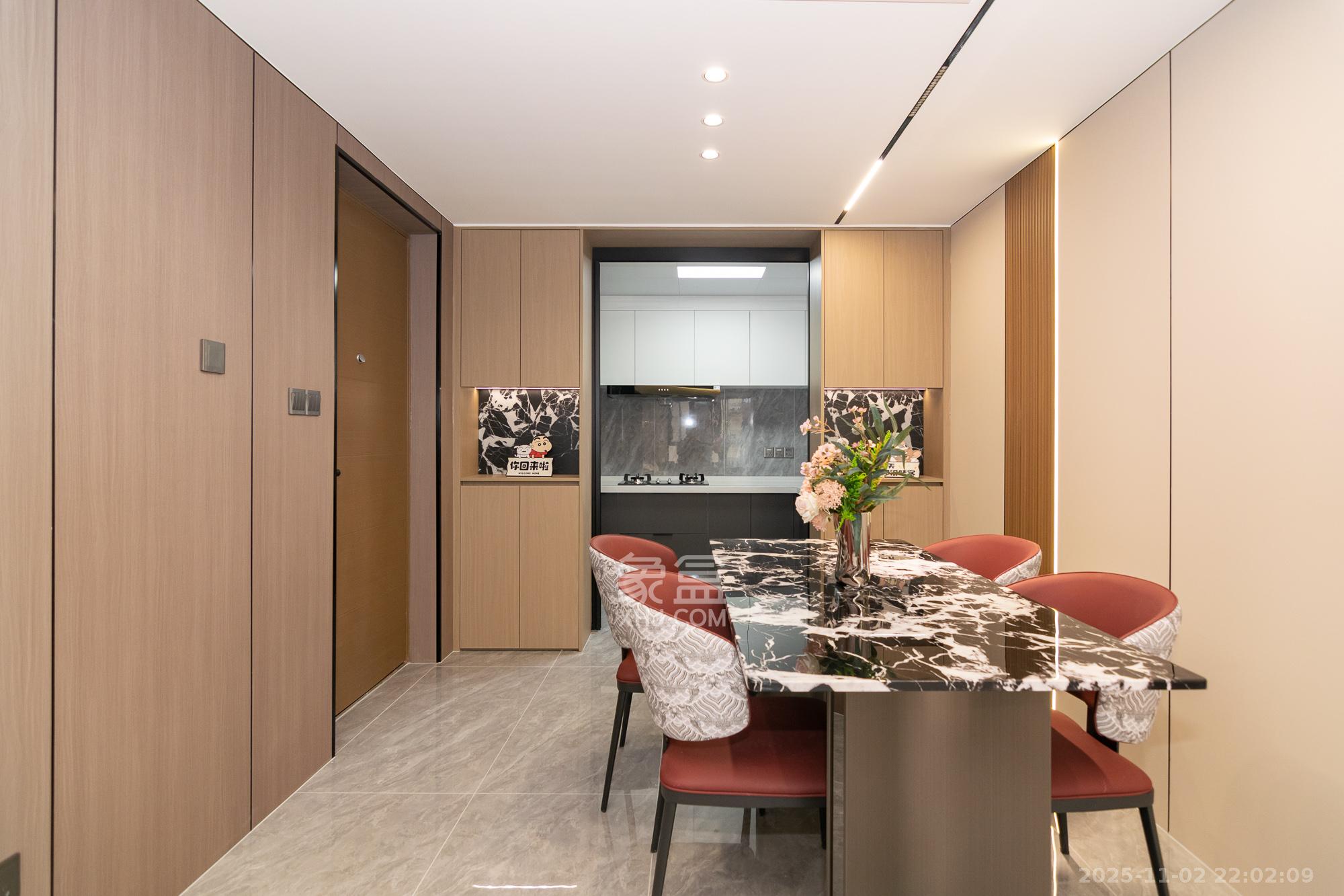 金辉优步学府 4室2厅2卫 89.8万 金辉优步学府 4室2厅2卫 89.8万客厅