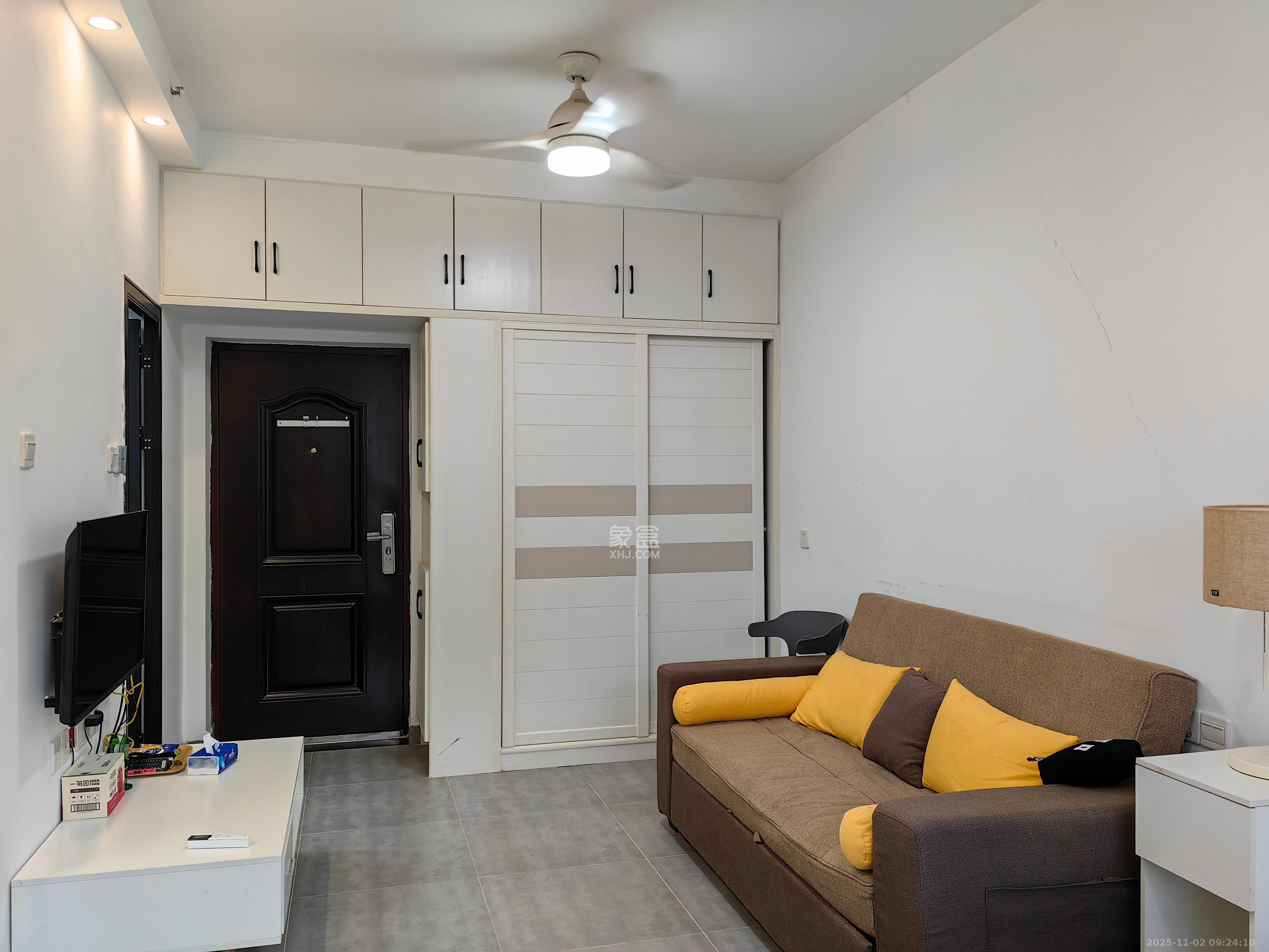 荣悦台  1室1厅1卫    1900.0元/月室内图