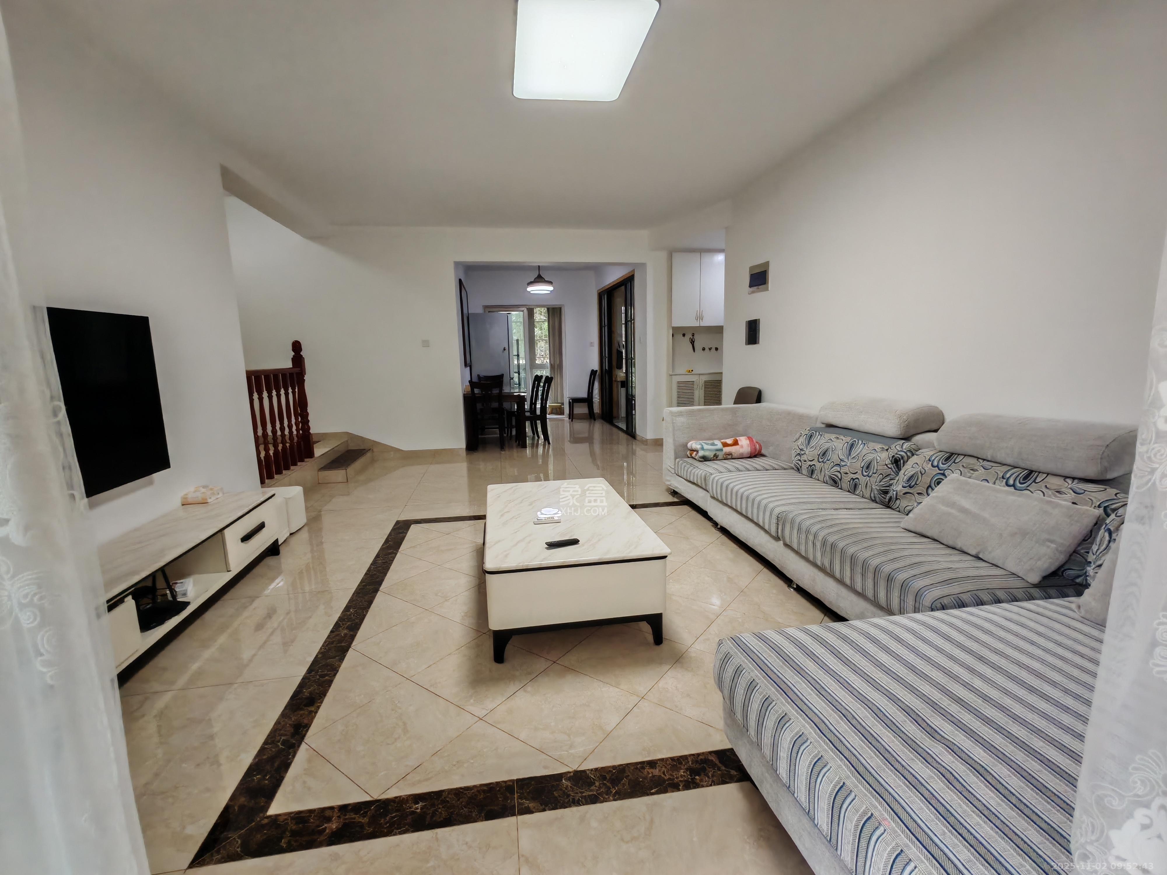 申奥美域  3室2厅1卫    2800.0元/月室内图