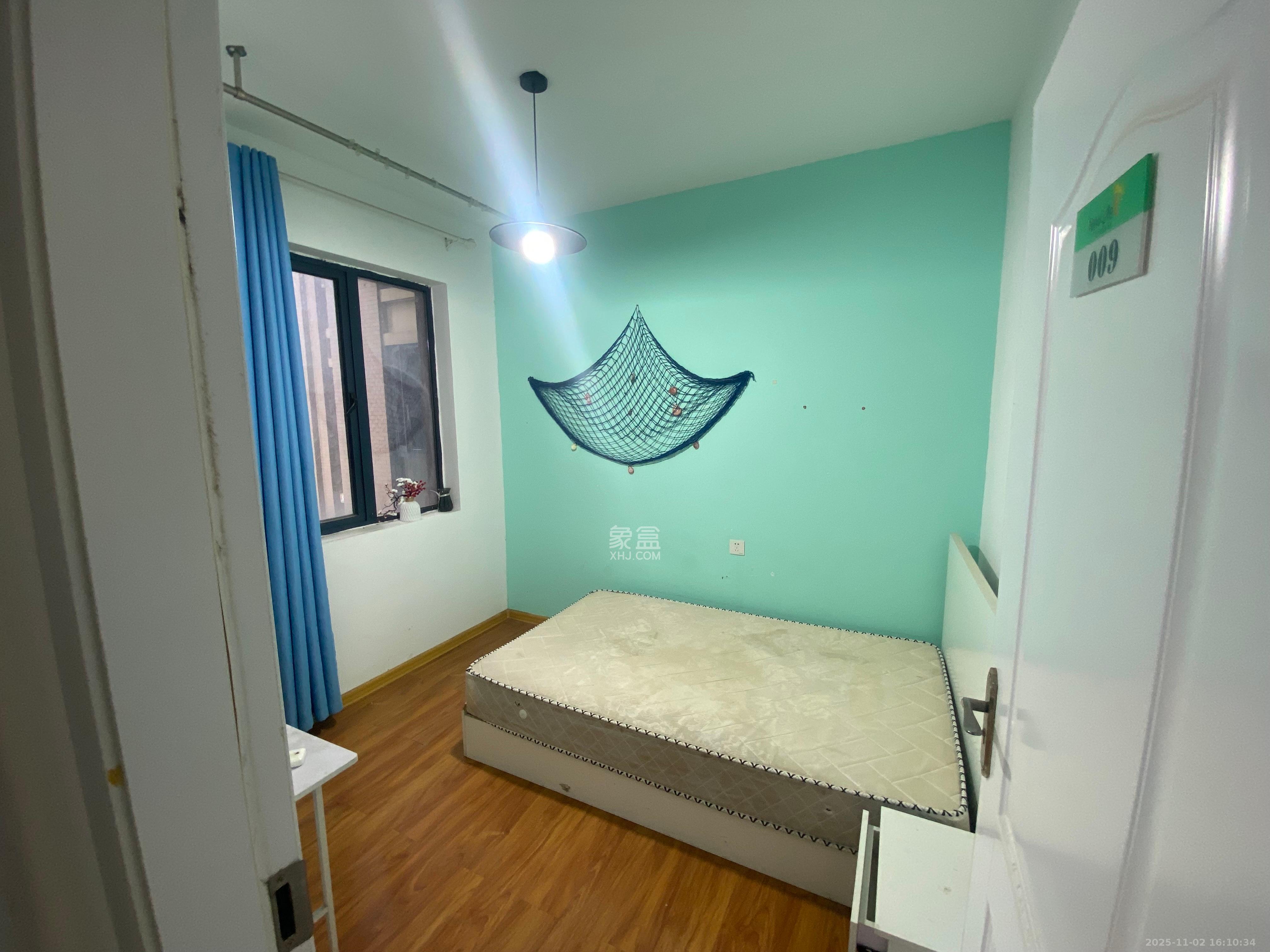 红星国际公馆  4室1厅2卫    2400.0元/月室内图