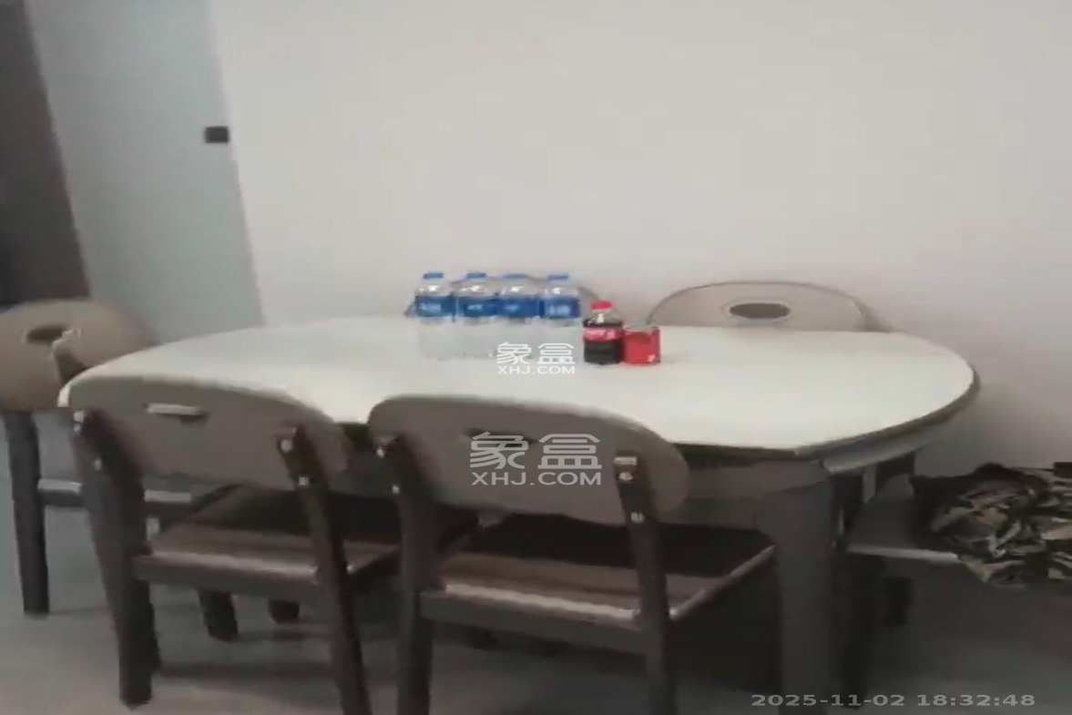 恒广国际景园一二区 2室2厅1卫 2300.0元/月 恒广国际景园一二区 2室2厅1卫 2300.0元/月室内图