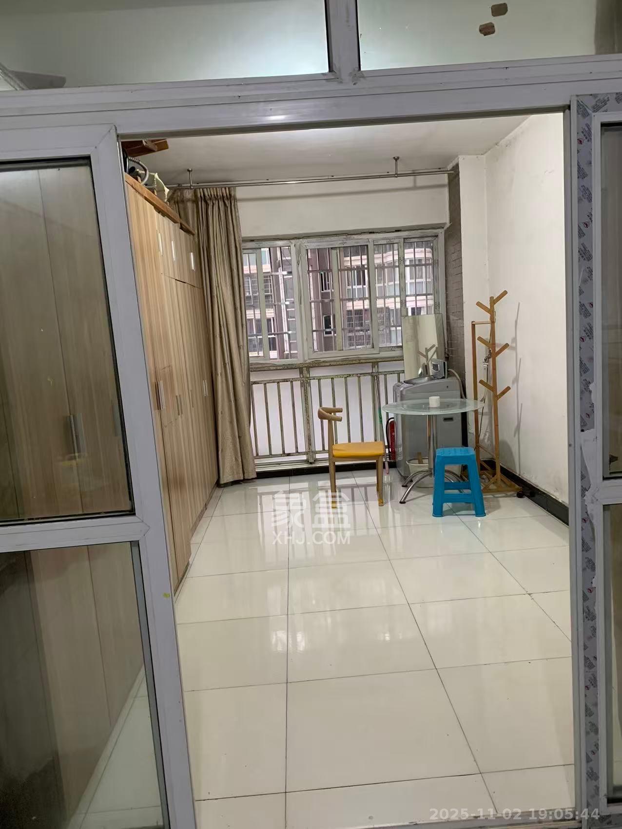 未来现代城  2室1厅1卫    1450.0元/月室内图