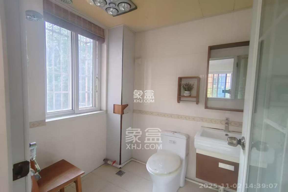 森宇佳园 2室2厅1卫 2500.0元/月 森宇佳园 2室2厅1卫 2500.0元/月室内图