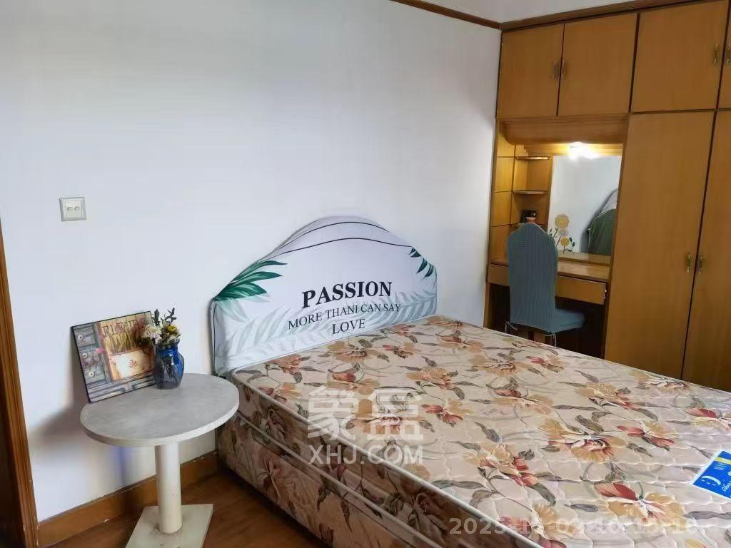 文艺公寓  4室2厅2卫    3200.0元/月室内图