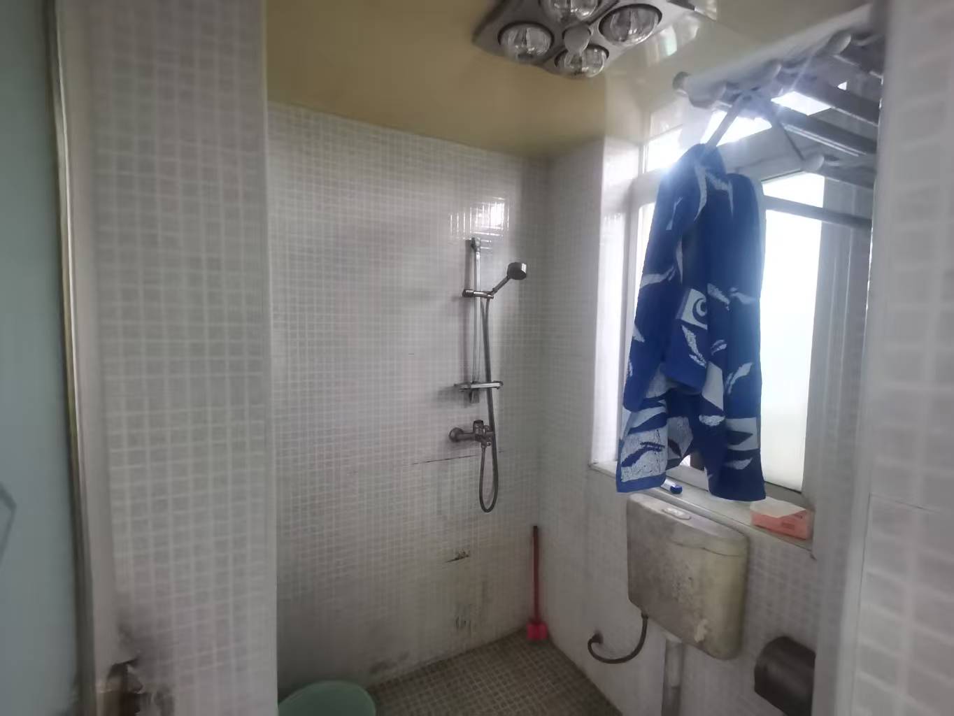 高尔夫紫龙郡 4室2厅2卫 80.0万 高尔夫紫龙郡 4室2厅2卫 80.0万室内图