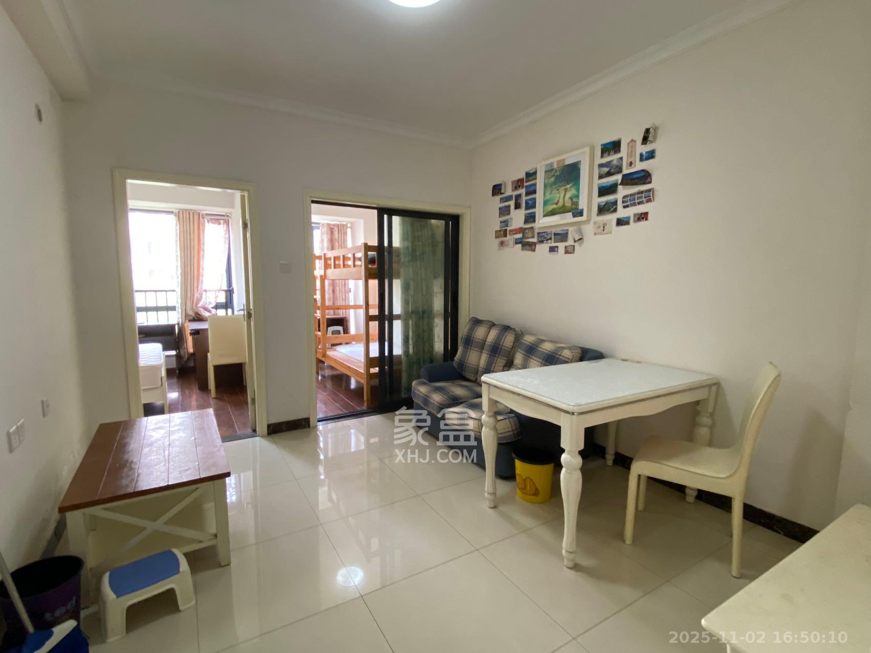 中建芙蓉工社 1室1厅1卫 1300.0元/月 中建芙蓉工社 1室1厅1卫 1300.0元/月室内图