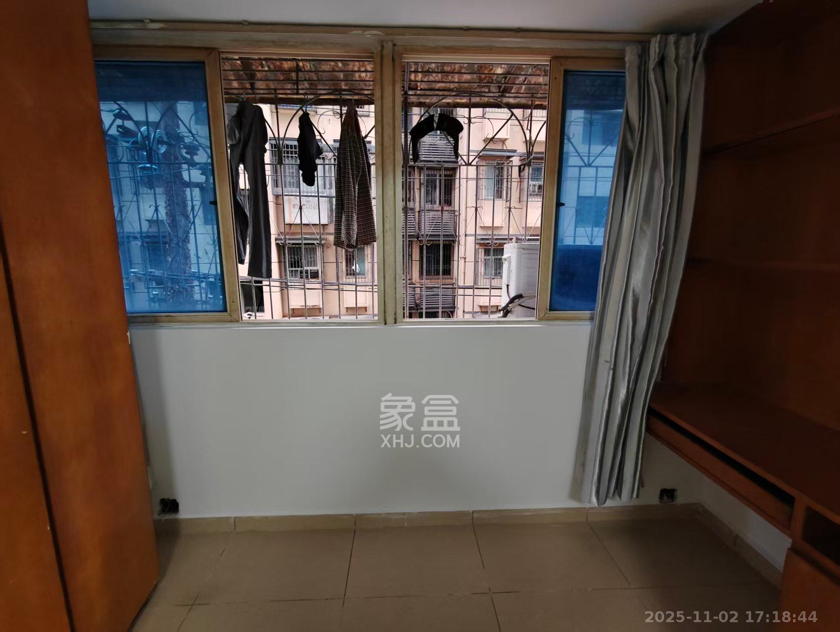 韭菜园商住楼  2室2厅2卫    2600.0元/月室内图