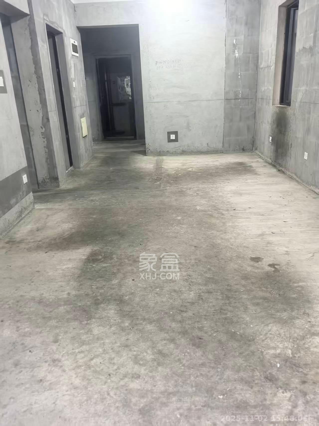 中国铁建梅溪青秀二期  3室2厅2卫    1600.0元/月