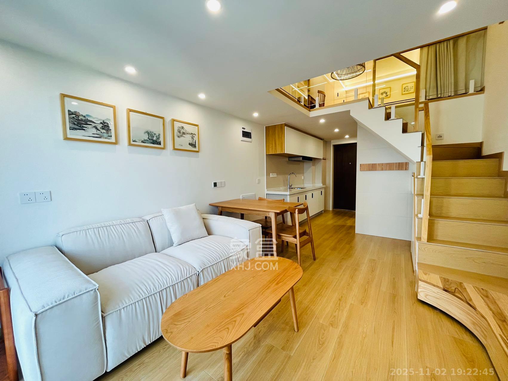 卓越中寰 2室1厅1卫 2650.0元/月 卓越中寰 2室1厅1卫 2650.0元/月室内图