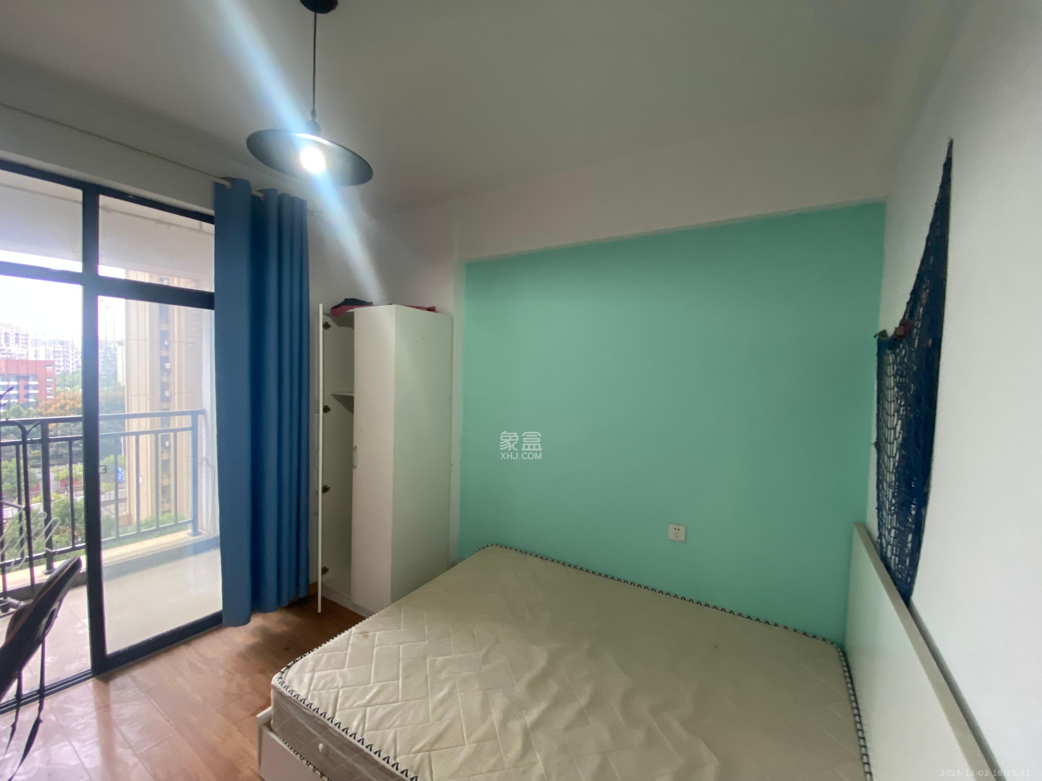 红星国际公馆  4室1厅2卫    2400.0元/月室内图