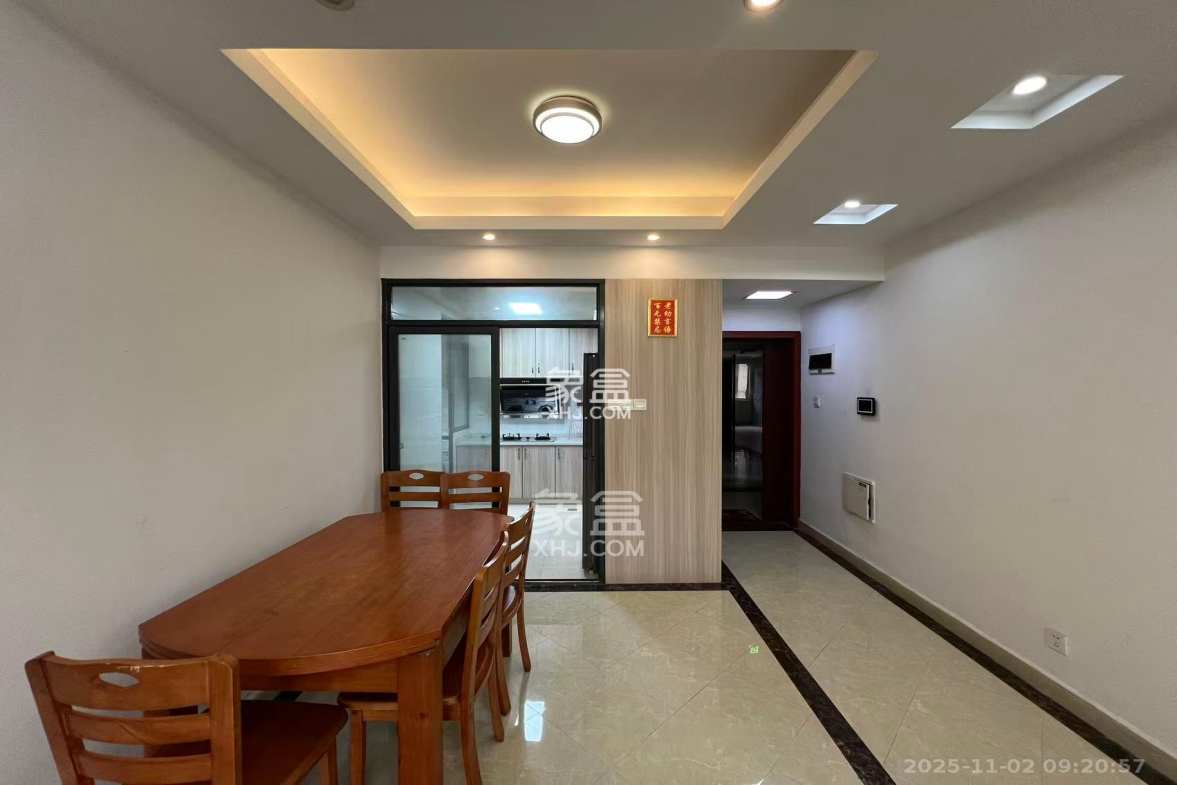 高升时代广场(冠铭商务中心) 3室2厅1卫 2100.0元/月 高升时代广场(冠铭商务中心) 3室2厅1卫 2100.0元/月室内图