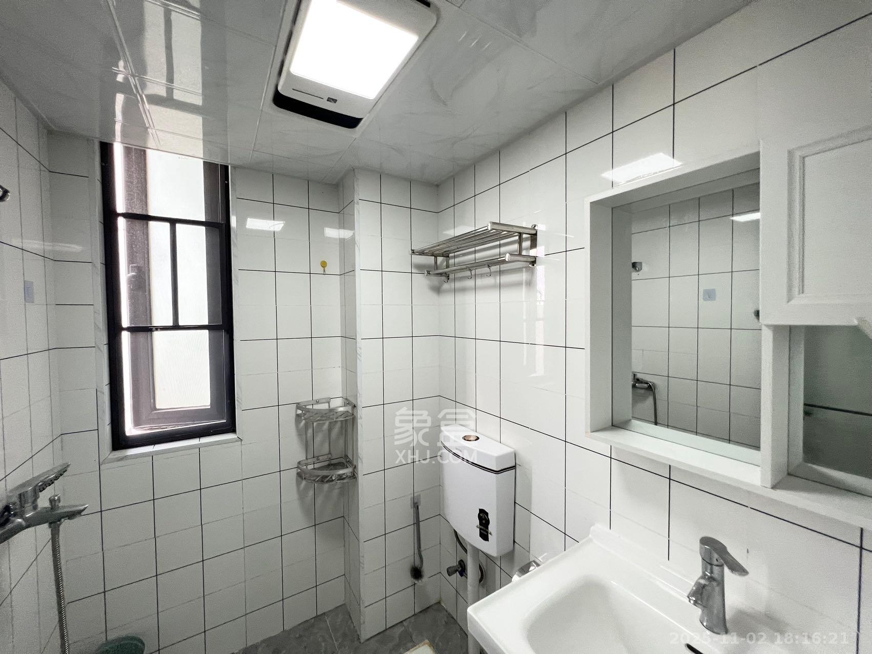 东合新苑 2室2厅1卫 2100.0元/月 东合新苑 2室2厅1卫 2100.0元/月室内图