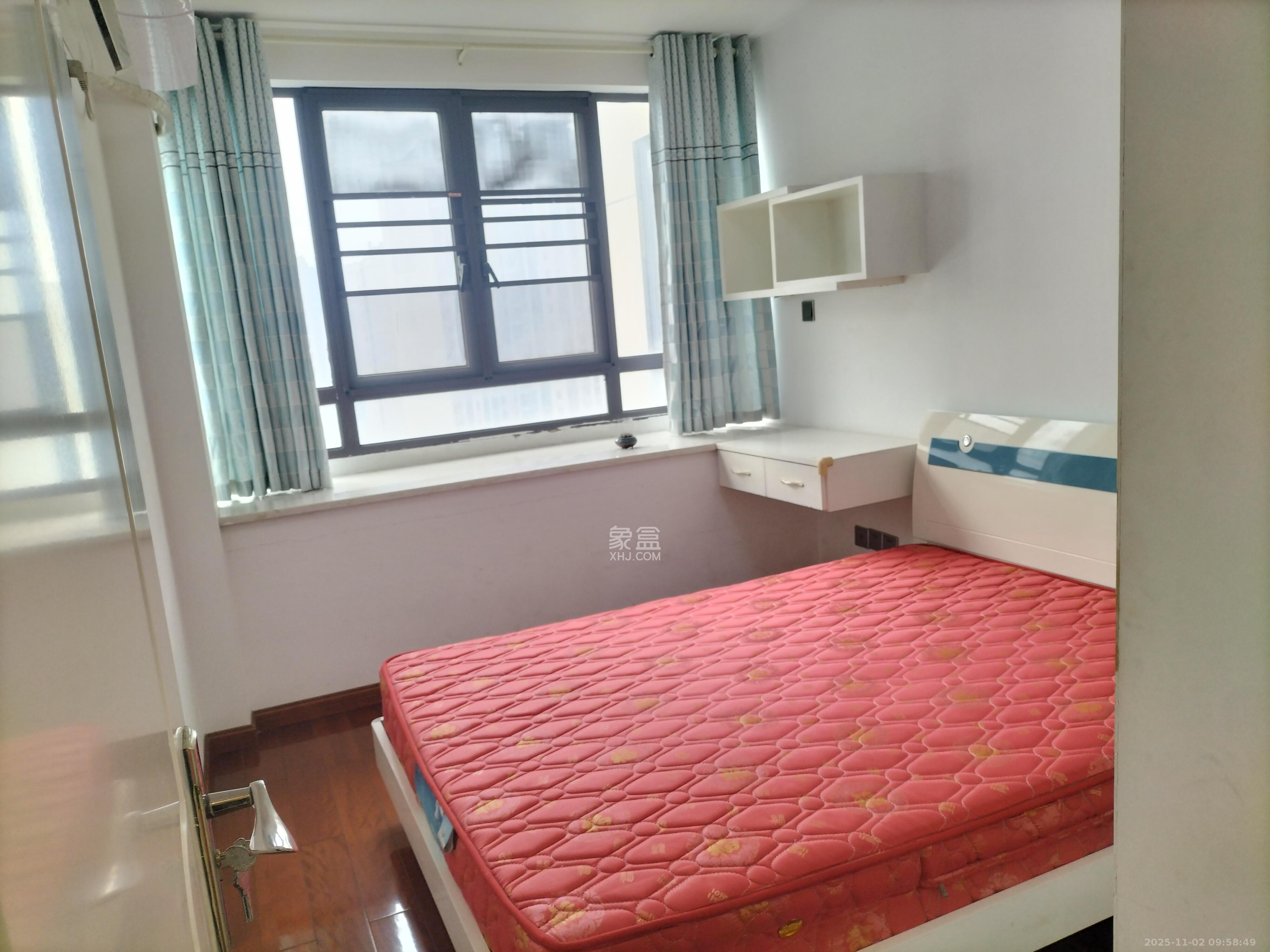 和泓梅溪四季  3室2厅2卫    2980.0元/月室内图