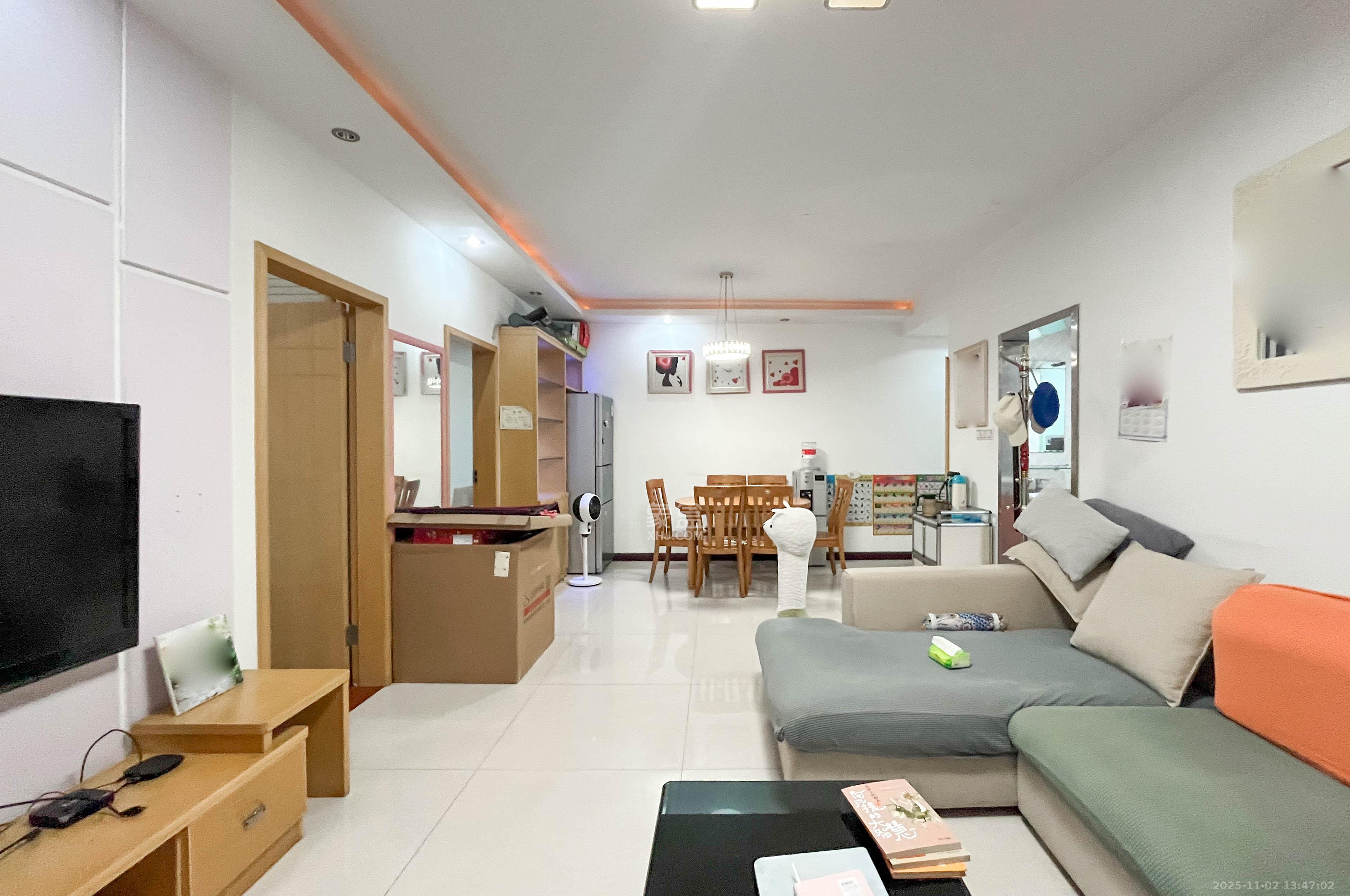 格林星城  2室2厅1卫    72.0万 格林星城  2室2厅1卫    72.0万客厅