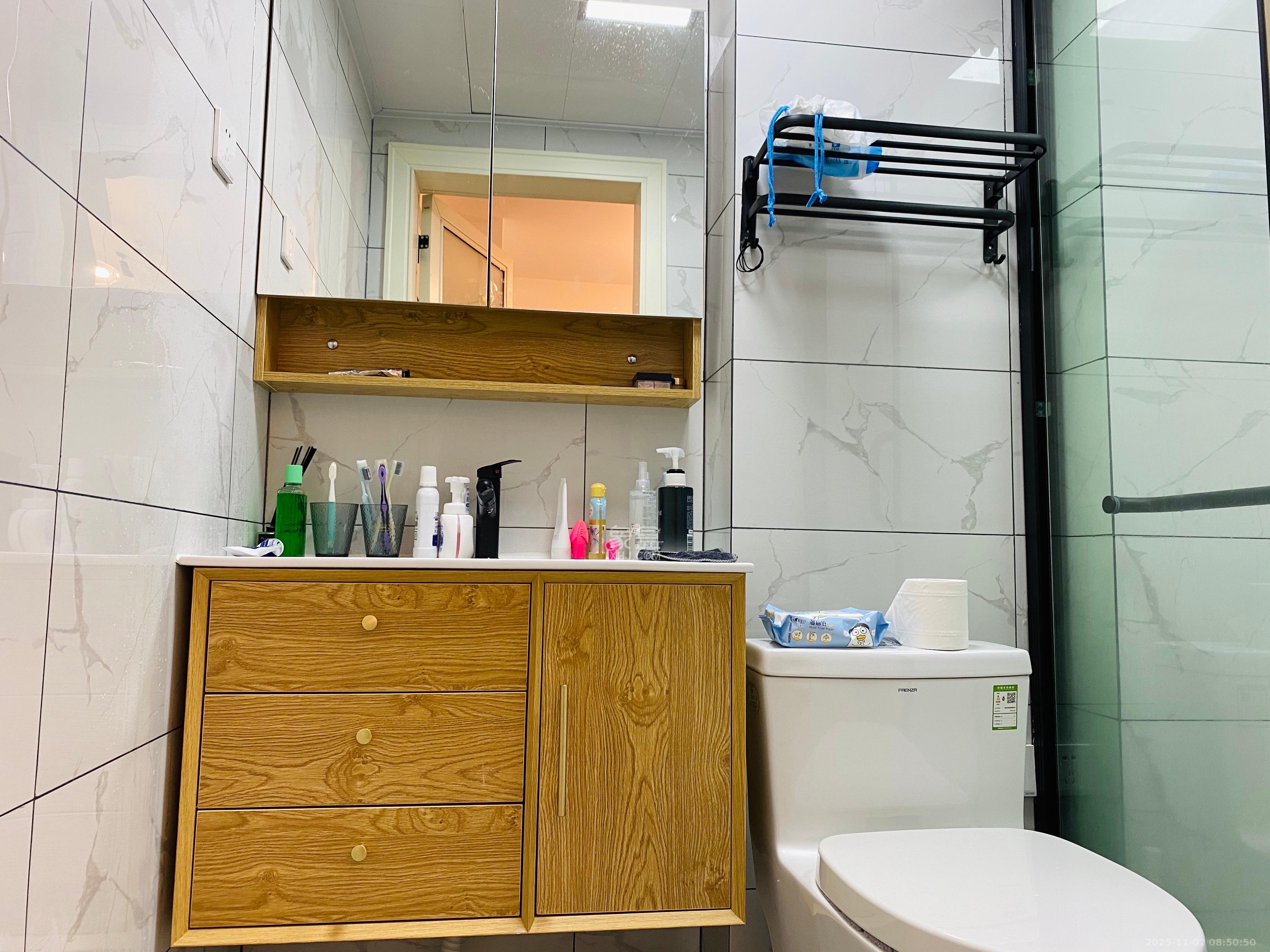 天健城 1室0厅1卫 2700.0元/月 天健城 1室0厅1卫 2700.0元/月室内图