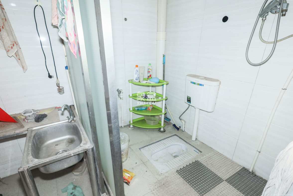 保利麓谷林语F区 3室2厅1卫 79.8万 保利麓谷林语F区 3室2厅1卫 79.8万其他