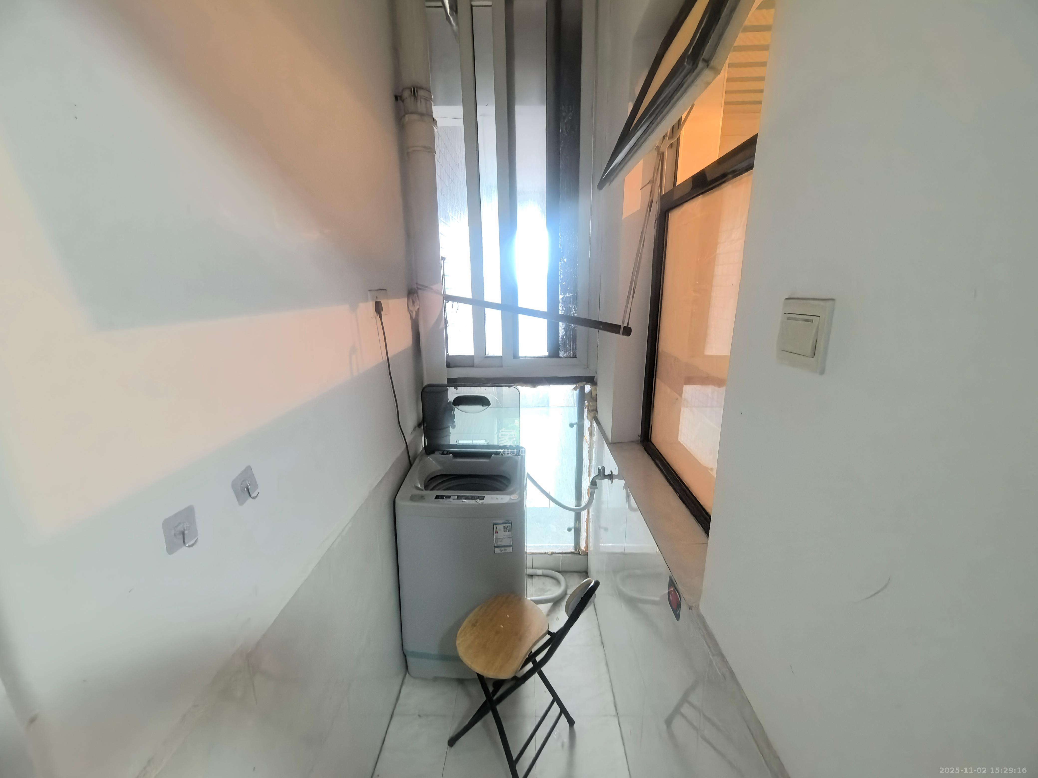 未来城科学家园  1室1厅1卫    1600.0元/月室内图