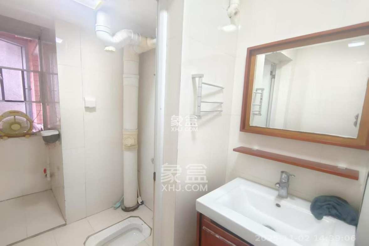 森宇佳园 2室2厅1卫 2500.0元/月 森宇佳园 2室2厅1卫 2500.0元/月室内图