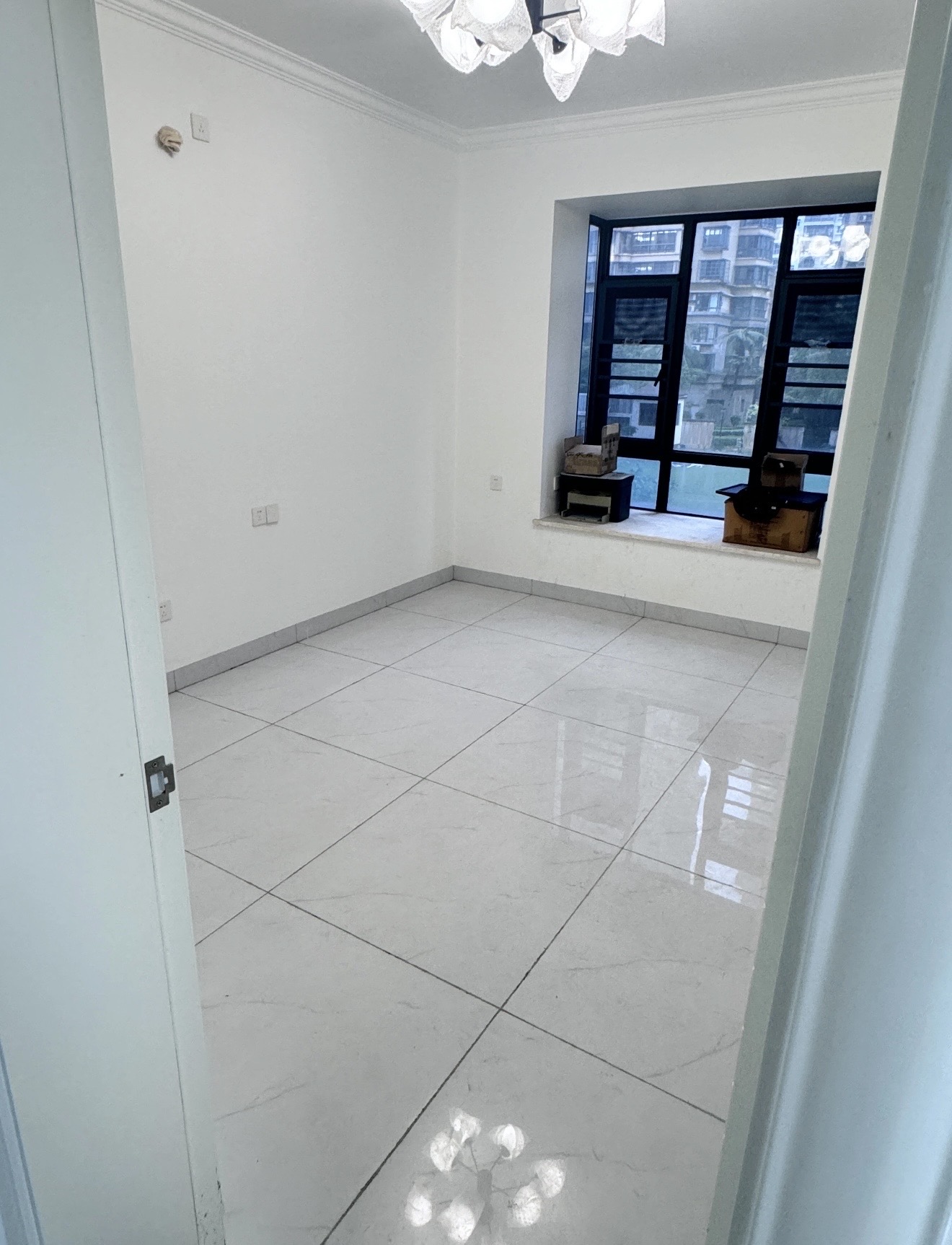 海阔天空-国瑞城二期（雅仕苑）  2室1厅1卫    3200.0元/月室内图