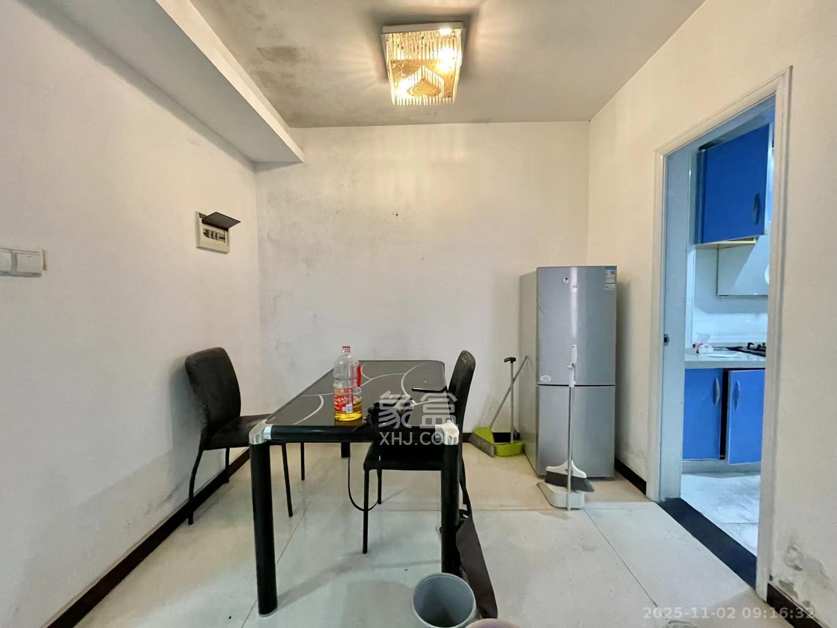 东玺门  2室2厅1卫    2300.0元/月室内图