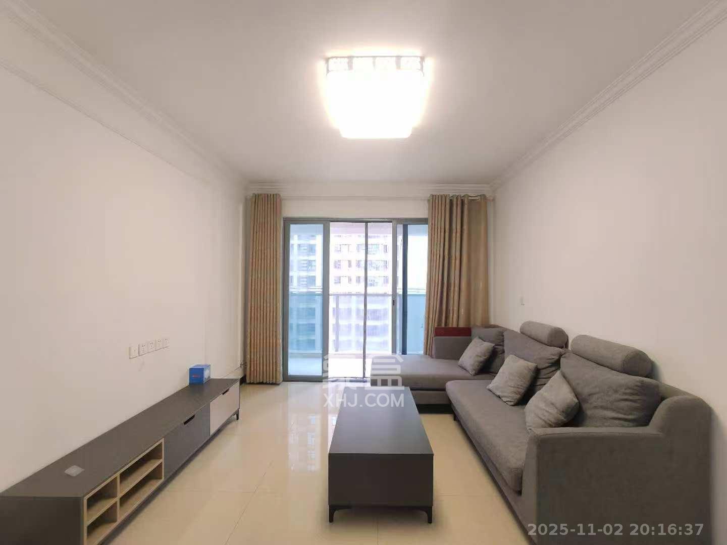 保利天禧D区  3室2厅1卫    2800.0元/月室内图