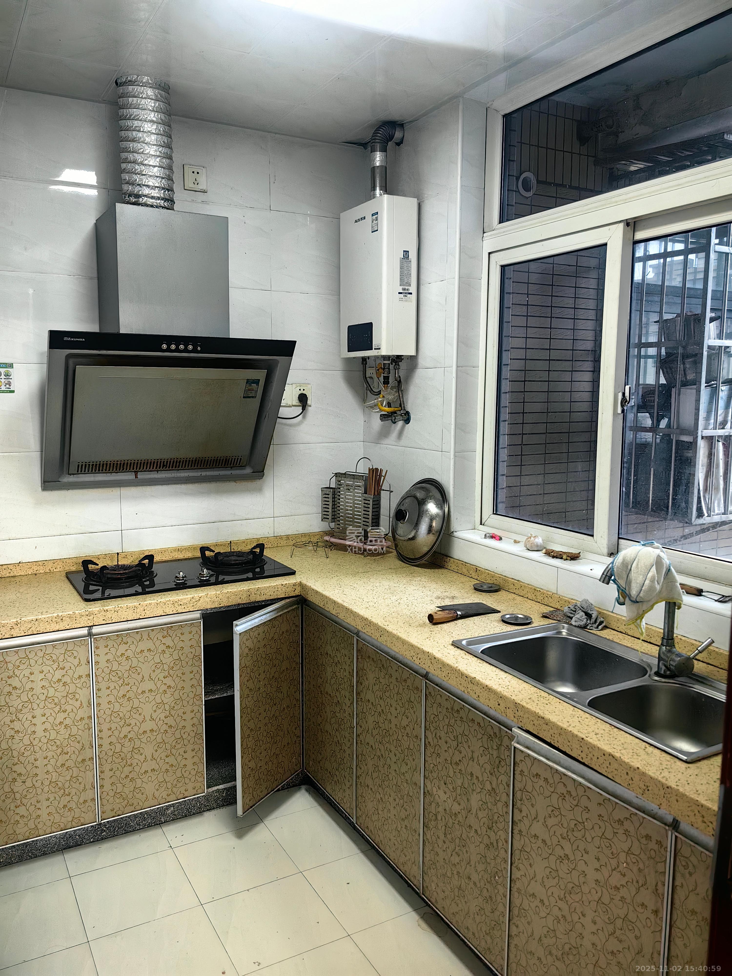 丰园城(鄱阳小区二期)  2室2厅1卫    1800.0元/月 丰园城(鄱阳小区二期)  2室2厅1卫    1800.0元/月室内图