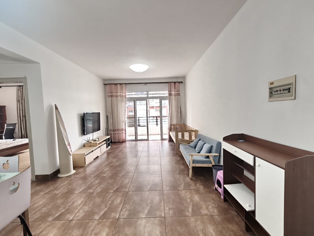 维多利亚花园  2室2厅1卫    100.0万 维多利亚花园  2室2厅1卫    100.0万室内图