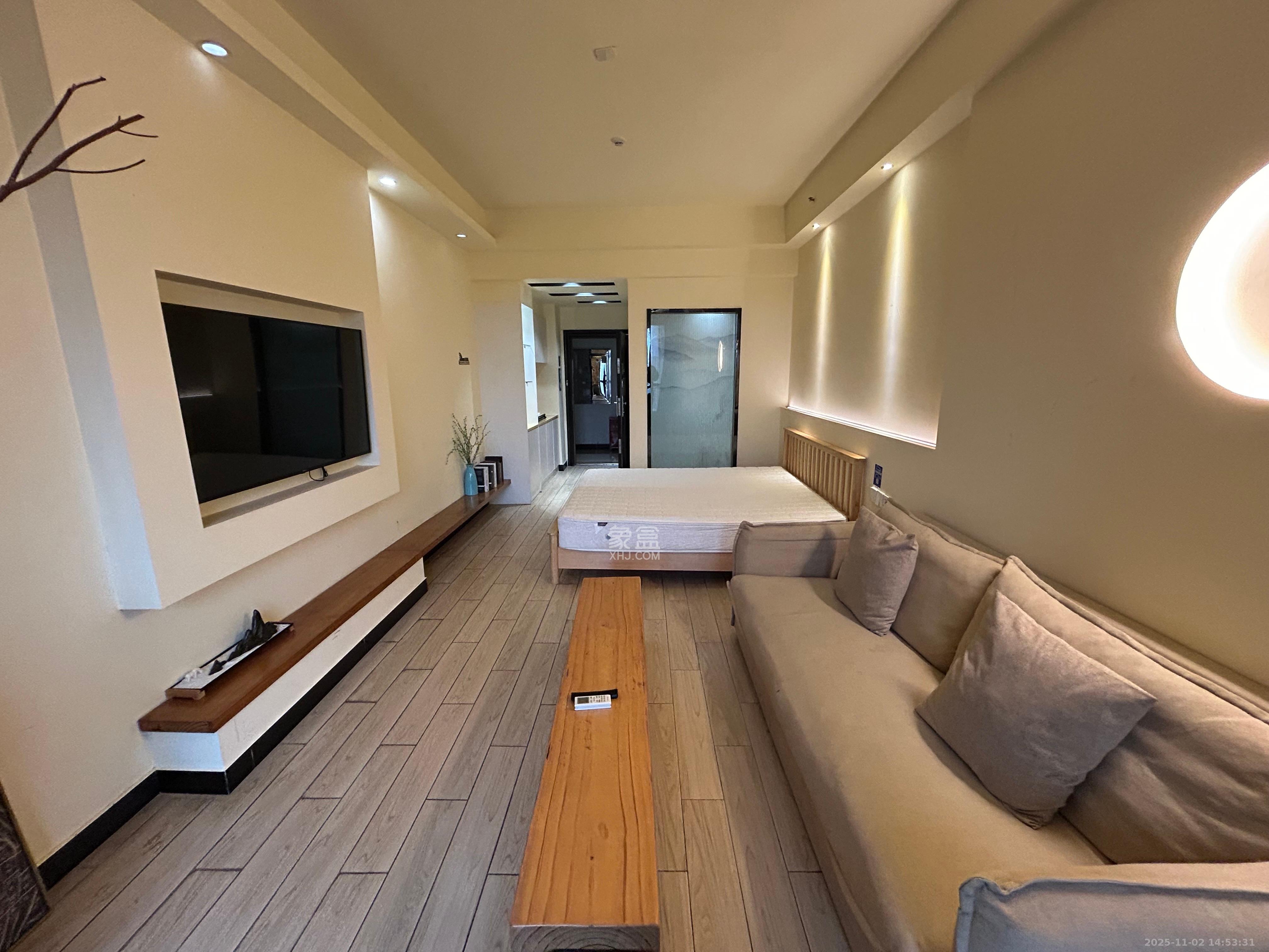 梅溪国际公寓(步步高新天地) 1室1厅1卫 1400.0元/月 梅溪国际公寓(步步高新天地) 1室1厅1卫 1400.0元/月室内图