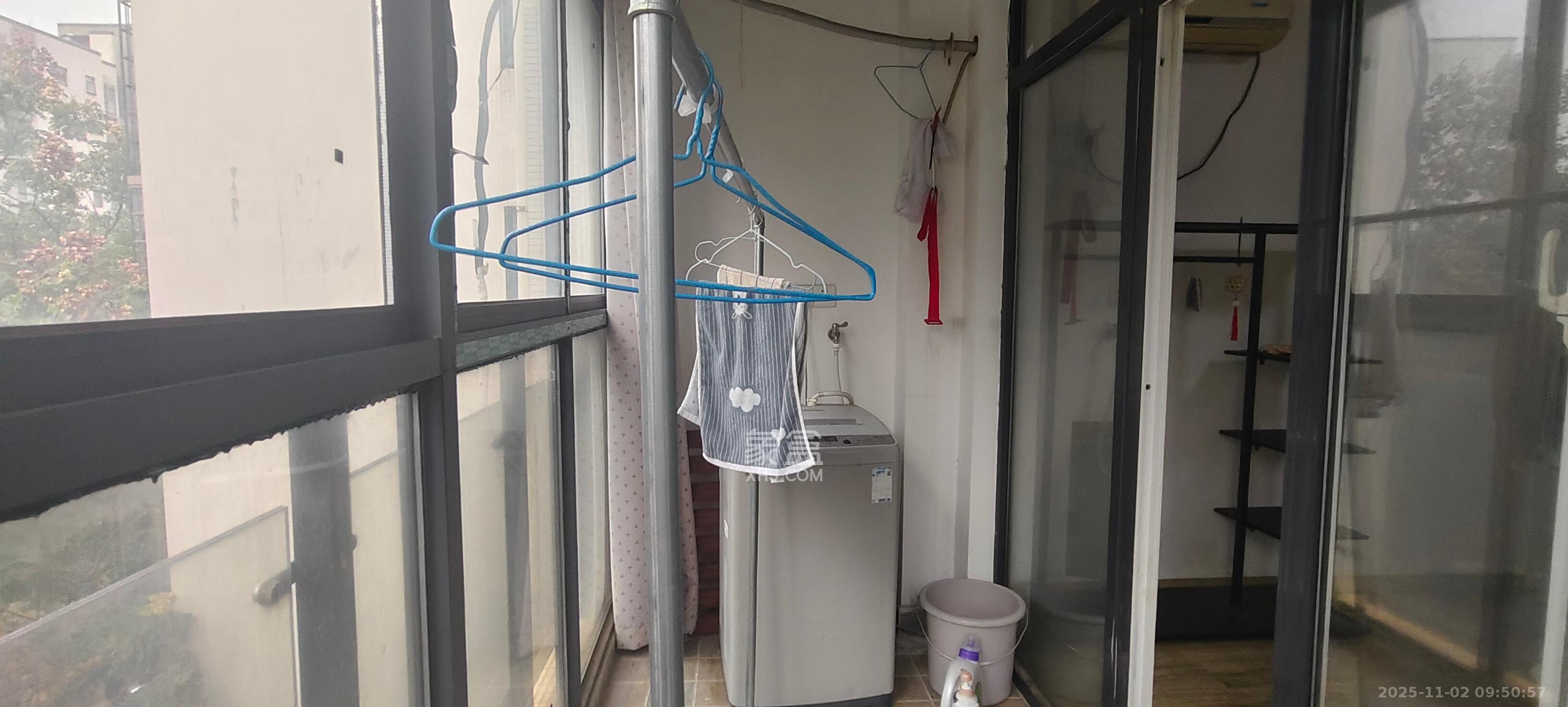 华银天际  2室2厅1卫    1500.0元/月室内图