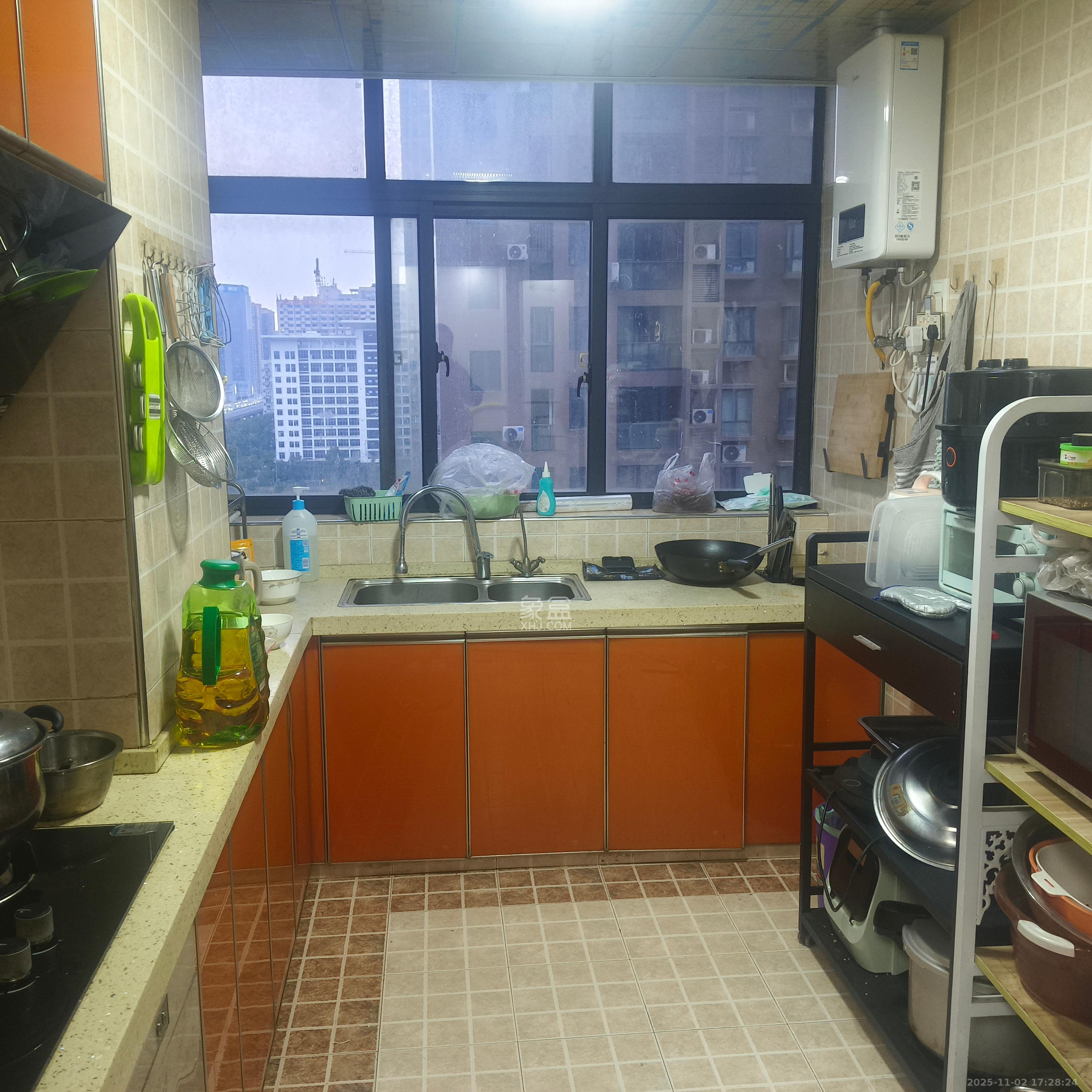 锦湘国际星城三期（锦绣苑）  3室2厅2卫    2800.0元/月室内图