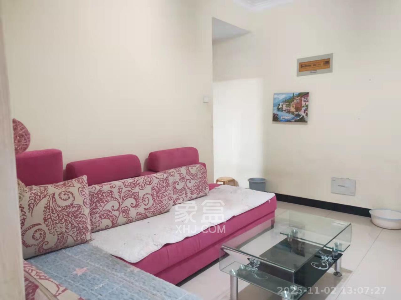 世纪桃花苑  1室1厅1卫    1500.0元/月