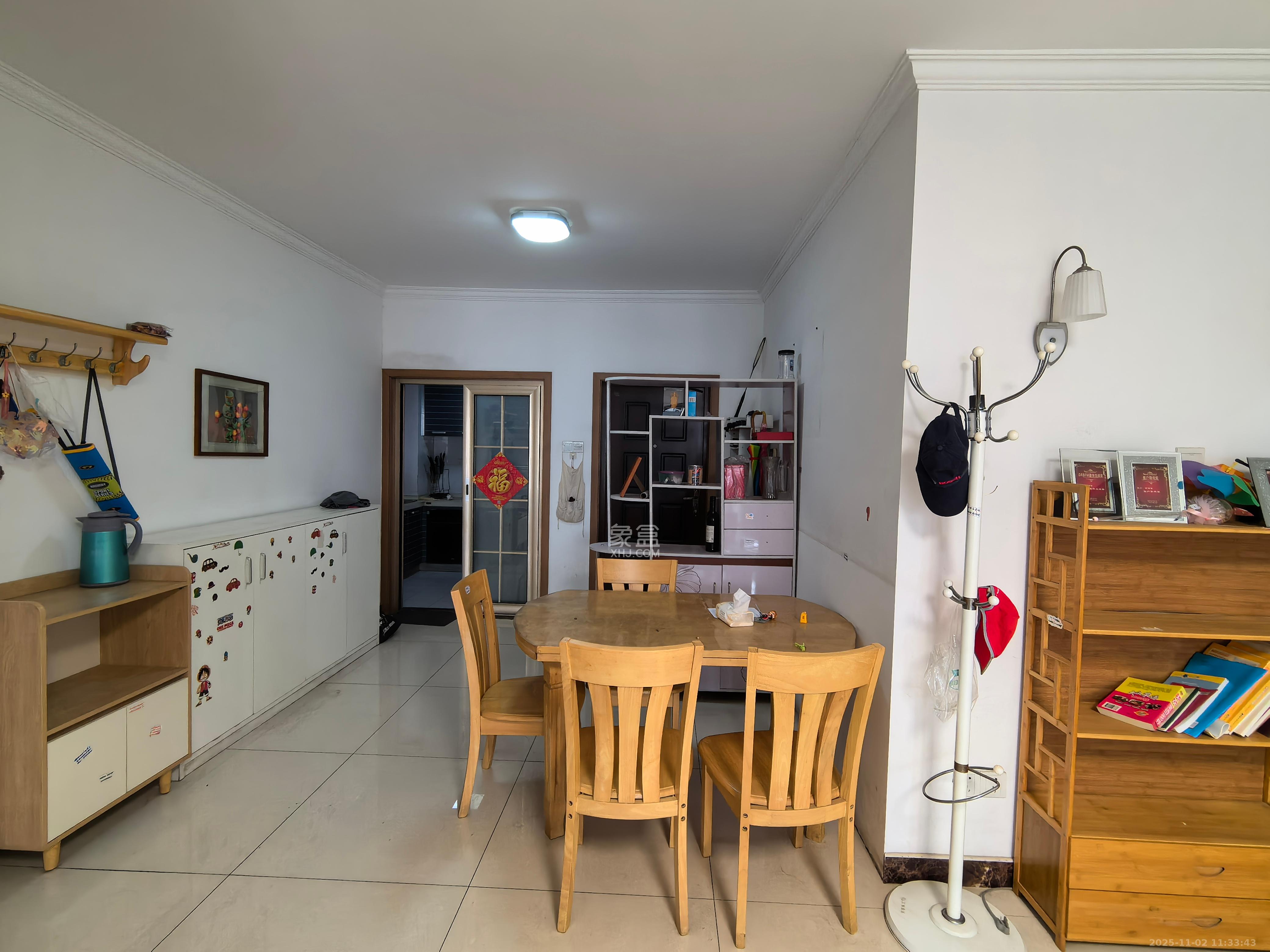 康桥长郡 3室2厅2卫 2200.0元/月 康桥长郡 3室2厅2卫 2200.0元/月室内图