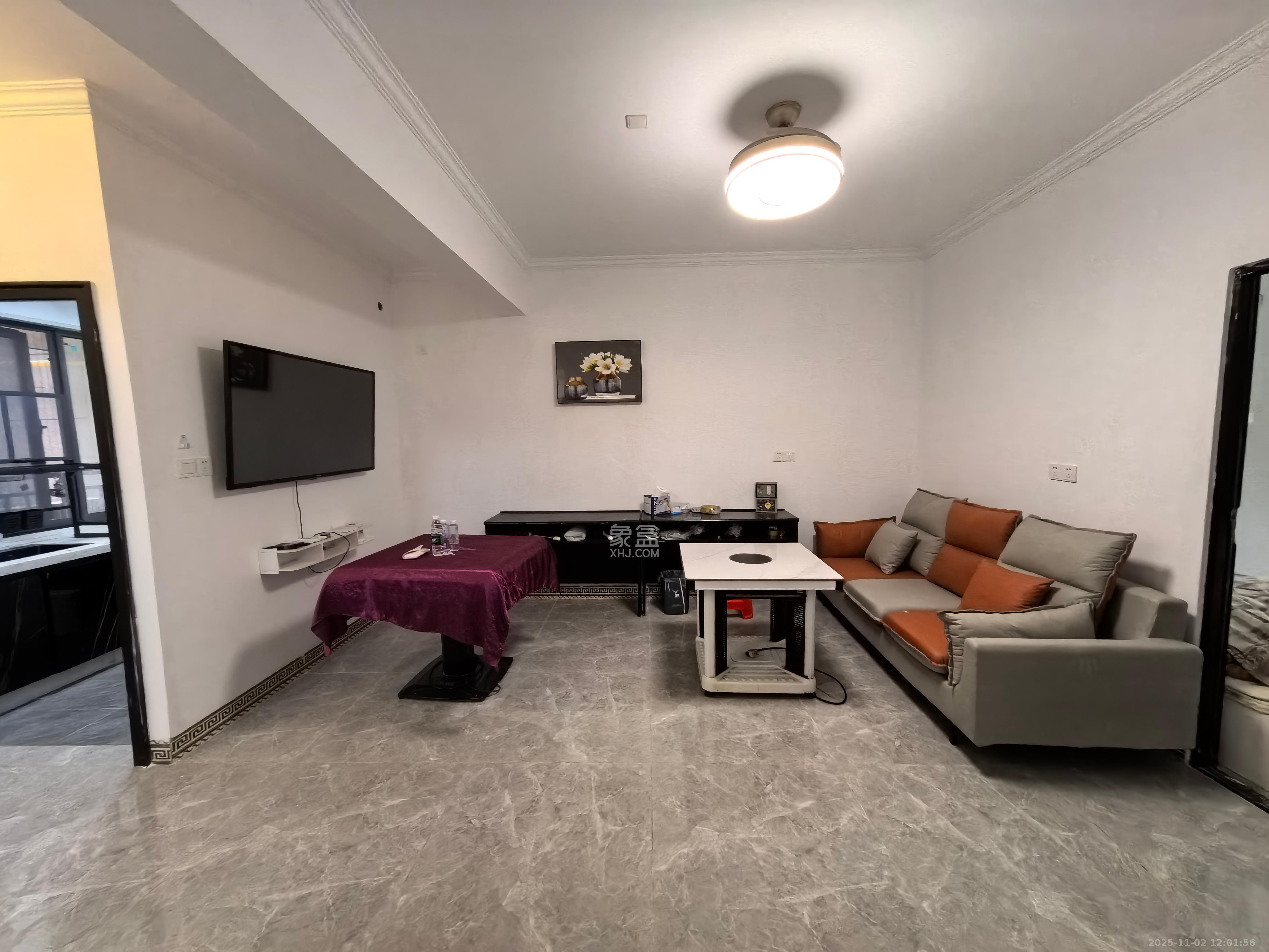 澳海月亮湾  3室2厅1卫    1750.0元/月室内图