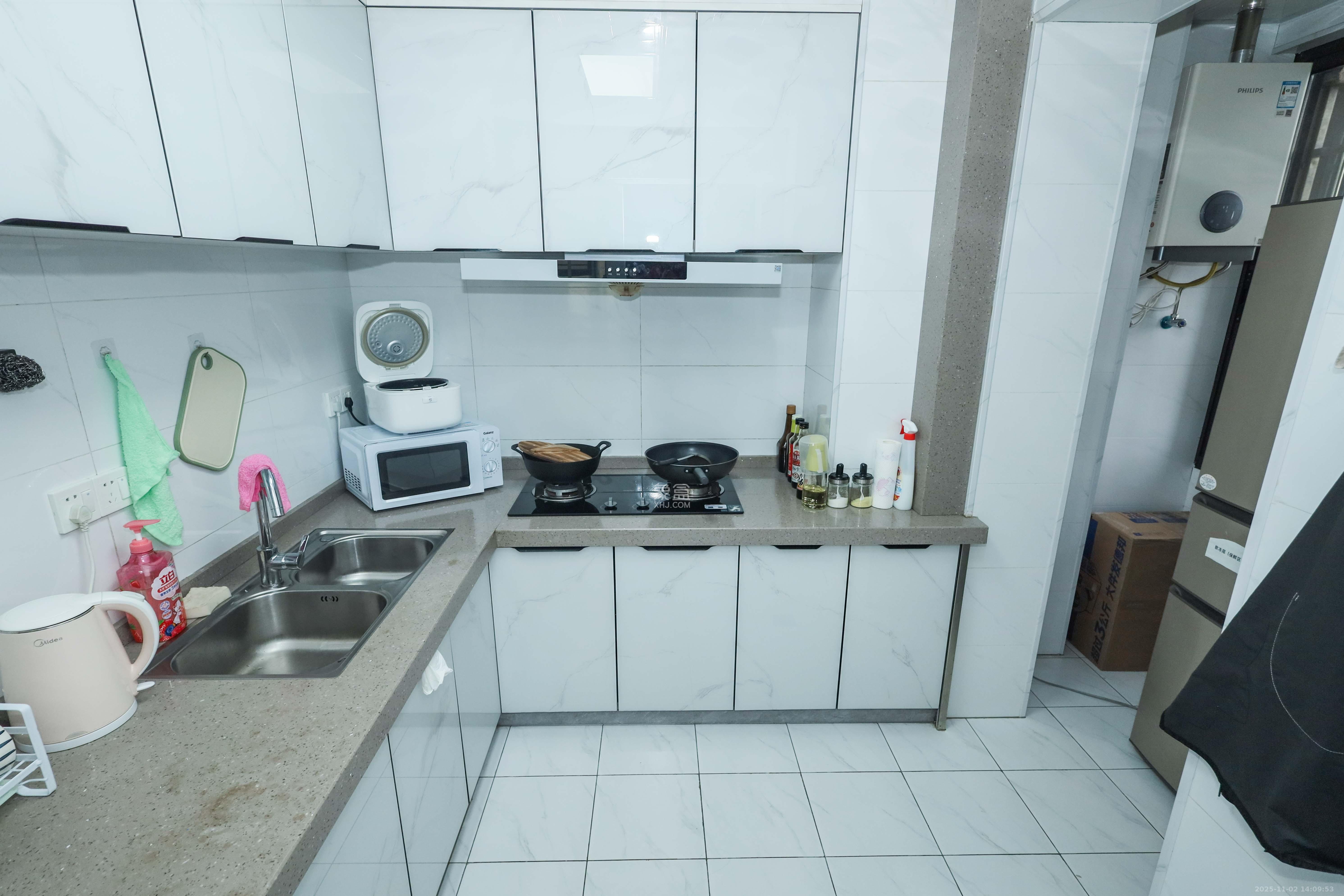 和润园三期  2室2厅1卫    69.0万厨房