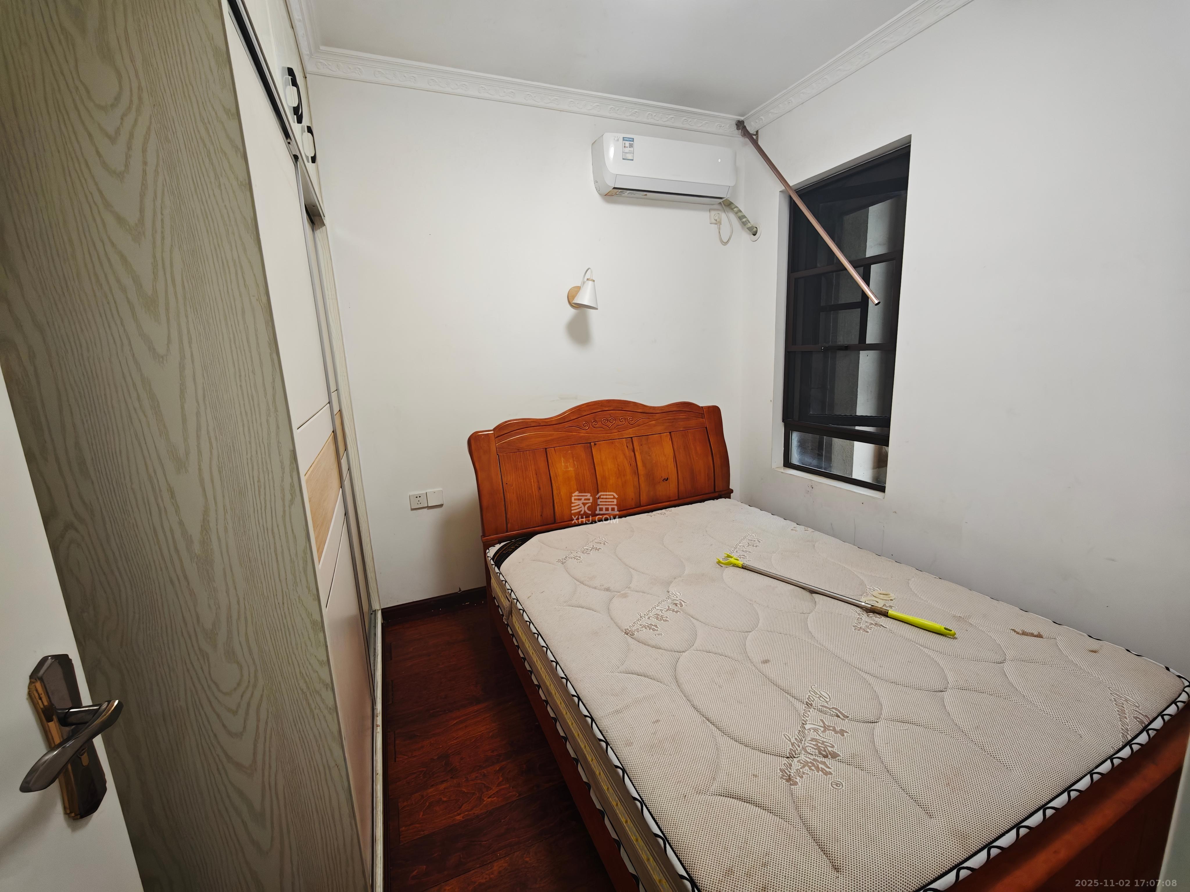 阳光城尚东湾青云苑  3室2厅1卫    2300.0元/月室内图