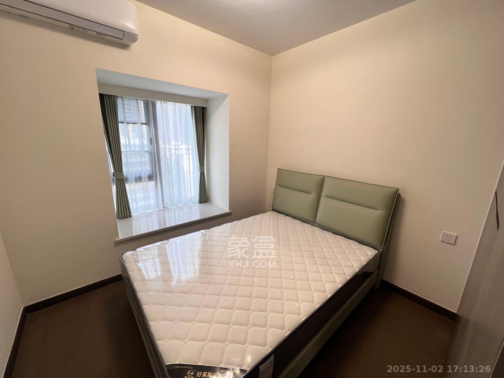 滨江府1913  4室2厅2卫    5500.0元/月室内图