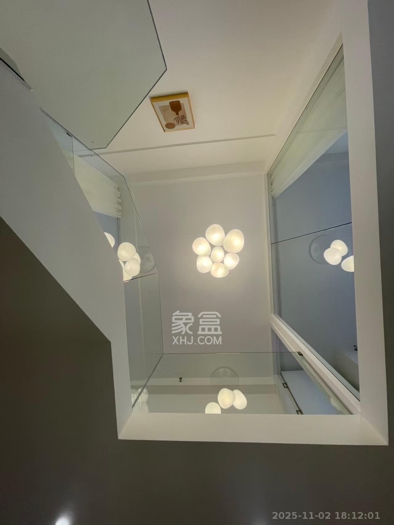 保利天禧EF区  2室2厅1卫    2800.0元/月室内图