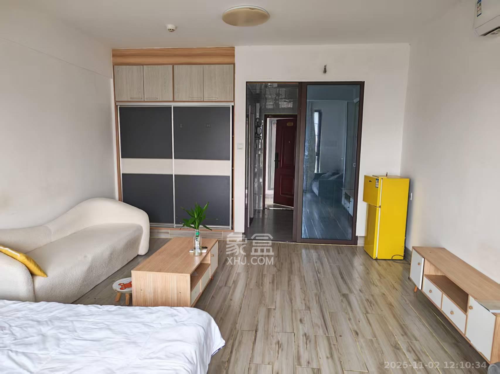 橘郡礼顿山  1室1厅1卫    1100.0元/月室内图