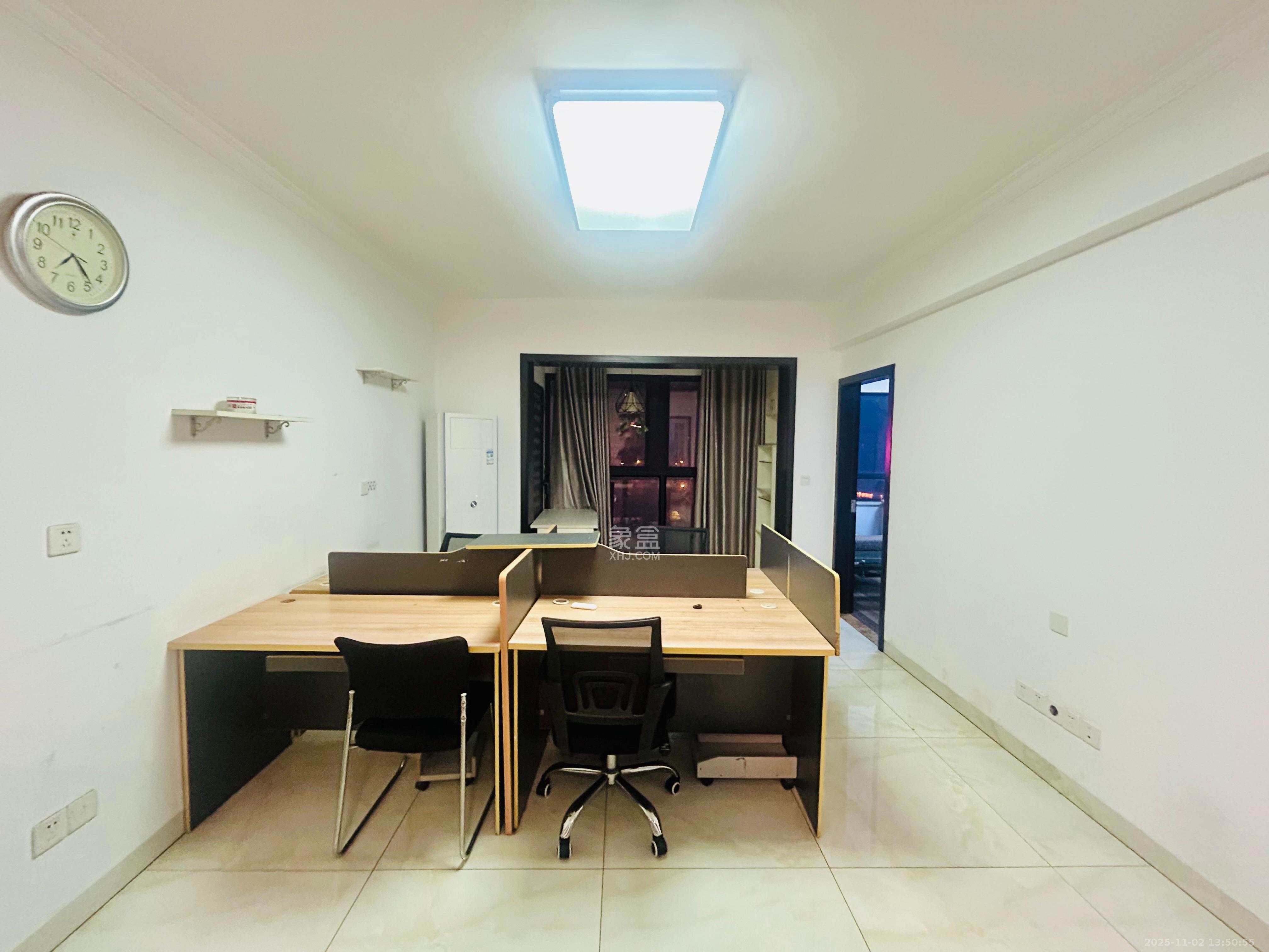 振业城二期  3室2厅1卫    3000.0元/月