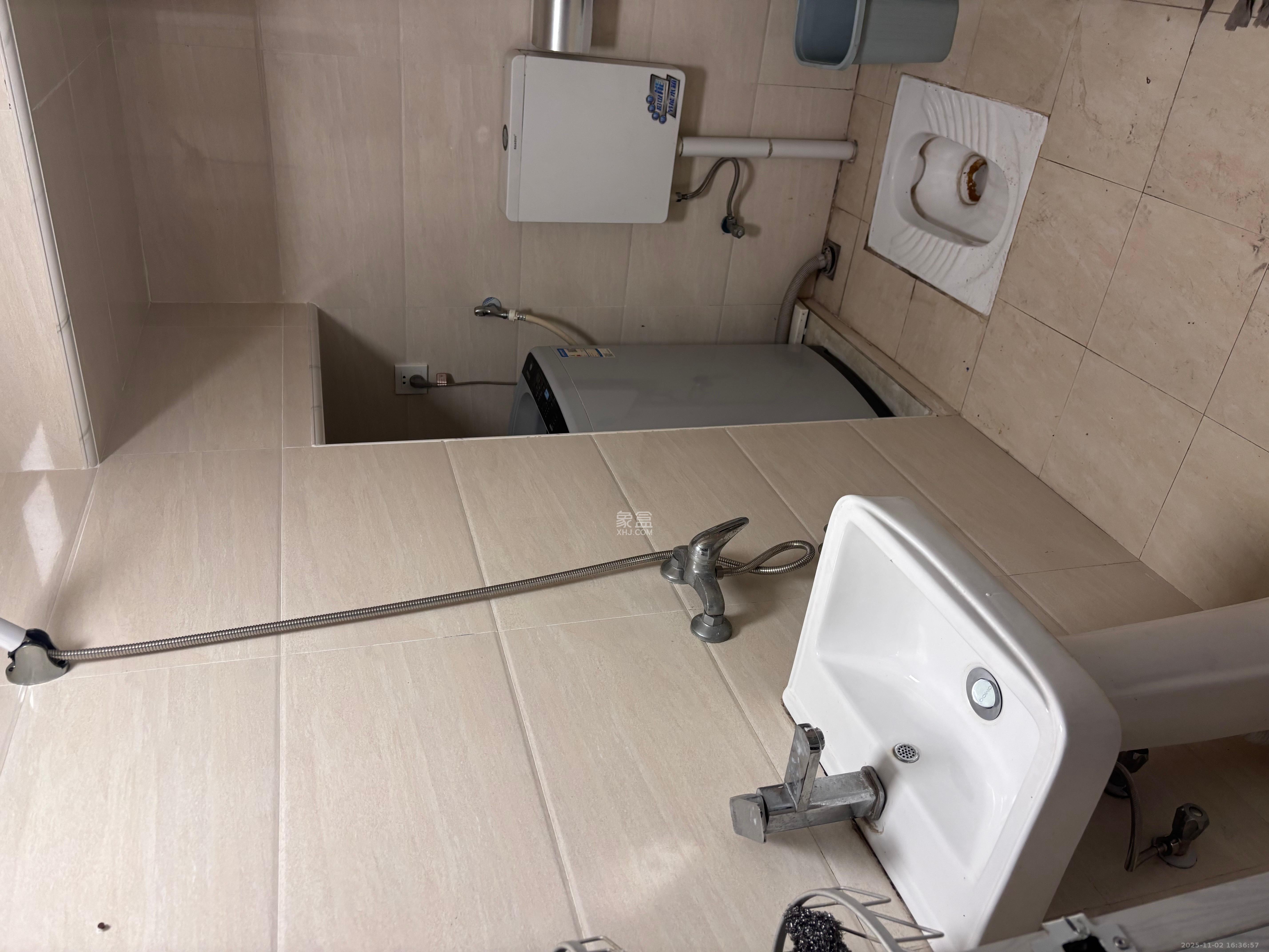 地泰御和苑  3室2厅1卫    2200.0元/月室内图