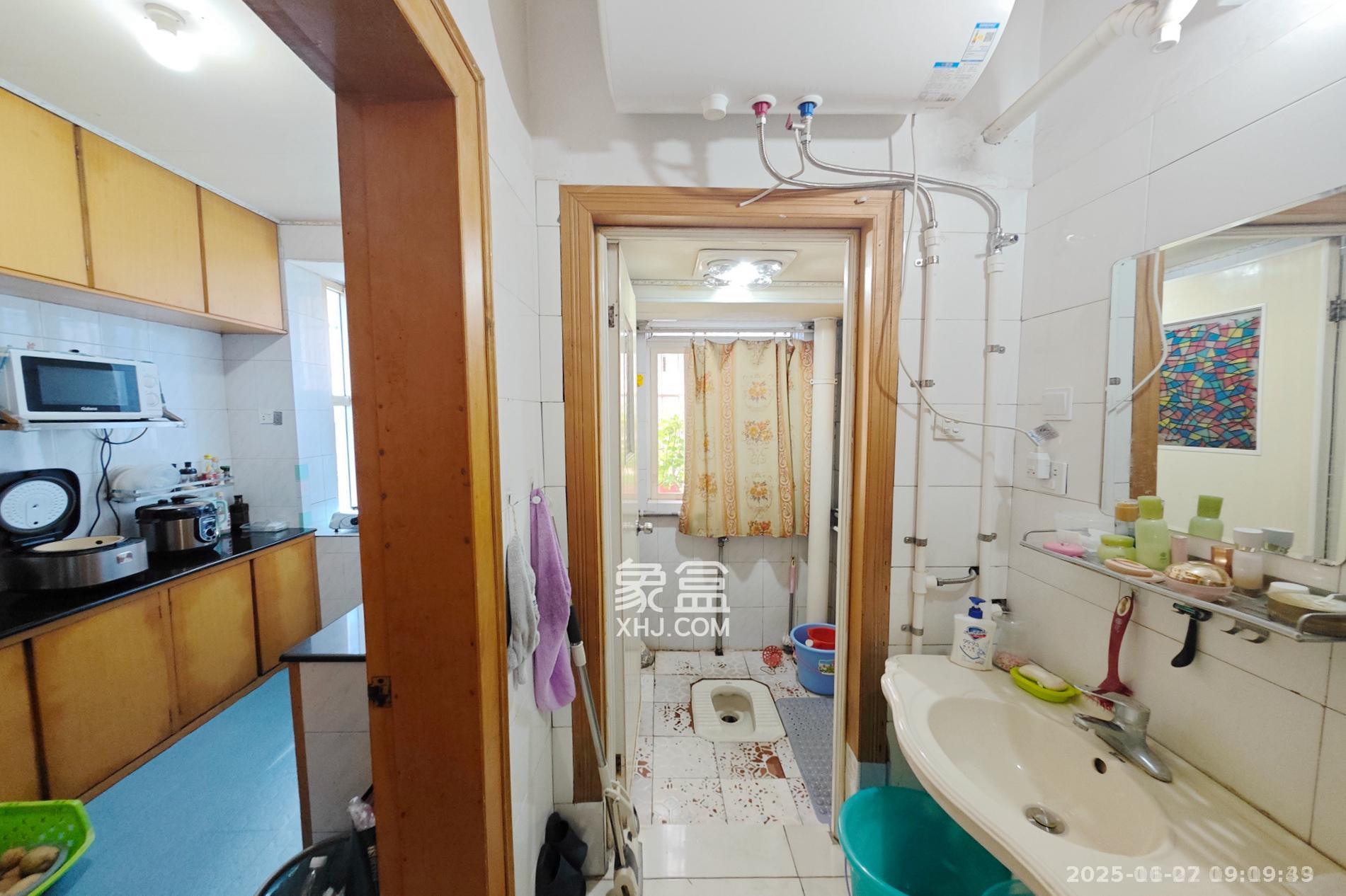 联运公司宿舍  2室1厅1卫    1280.0元/月 联运公司宿舍  2室1厅1卫    1280.0元/月室内图